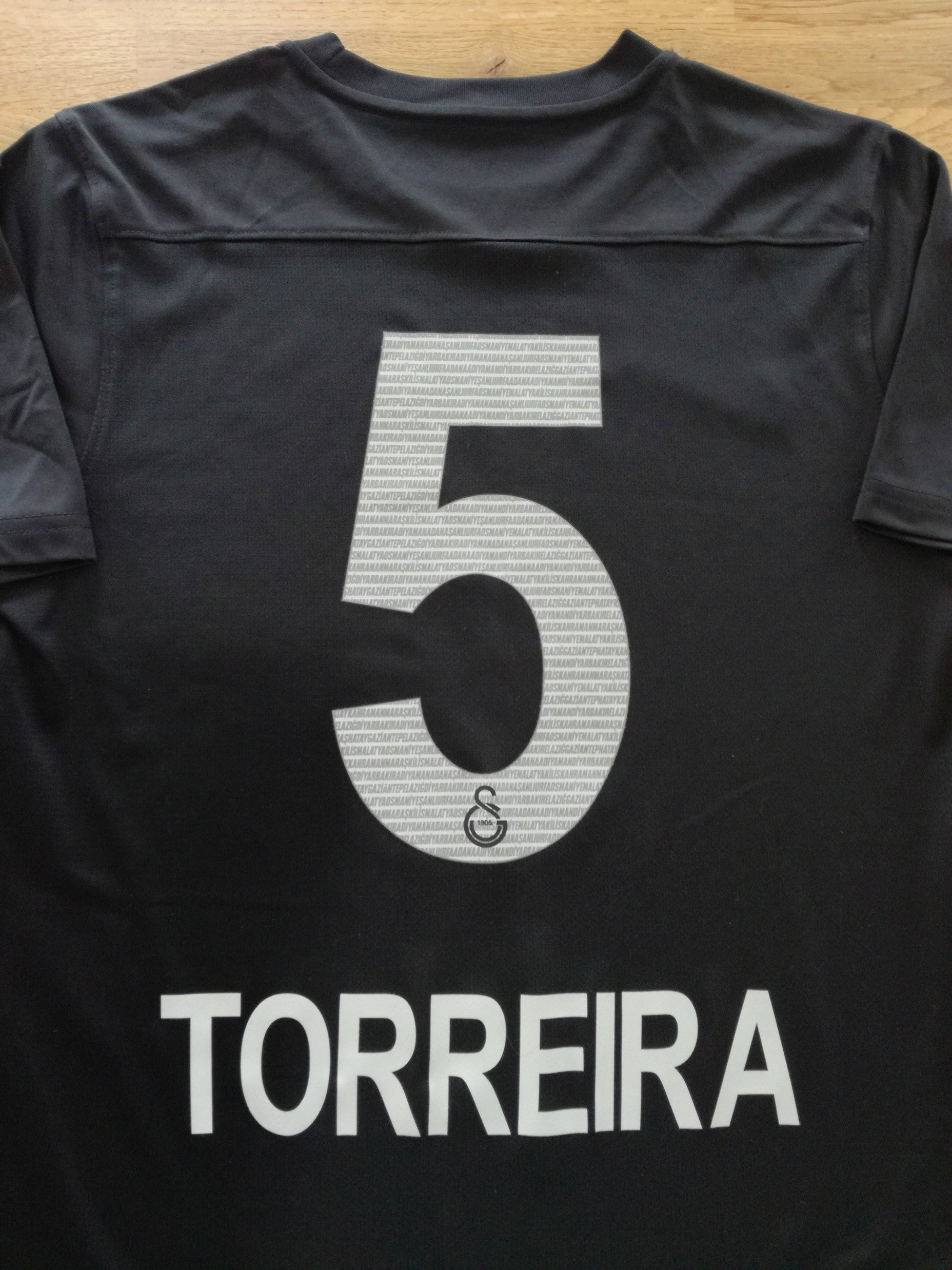 2022/23 Galatasaray Special Edition Football Shirt Torreira #5