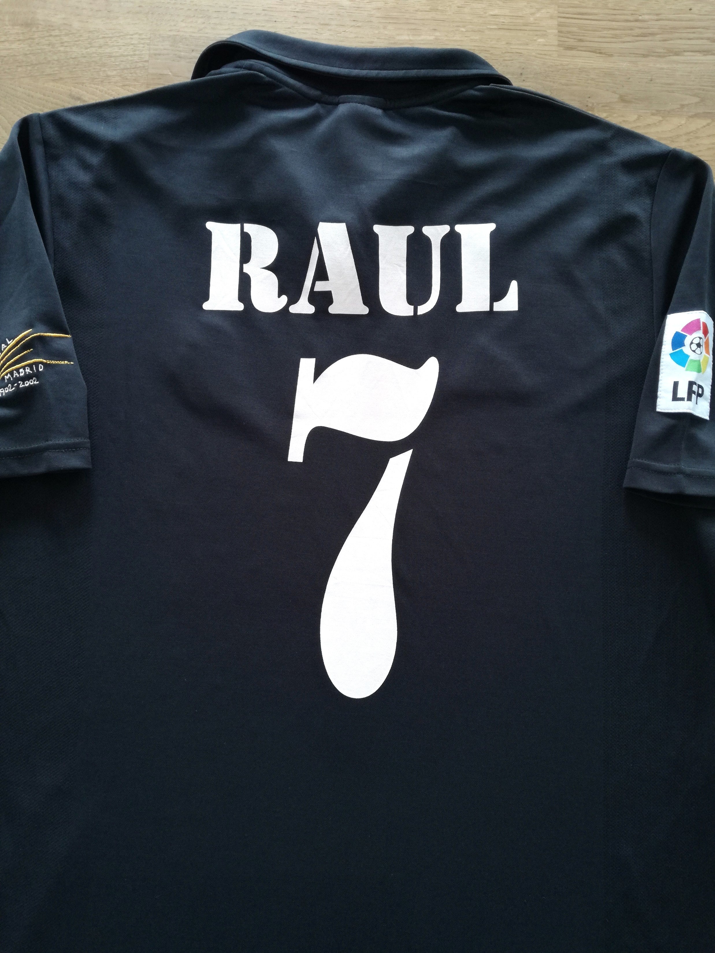 2002/03 Real Madrid Away La Liga Football Shirt Raul #7