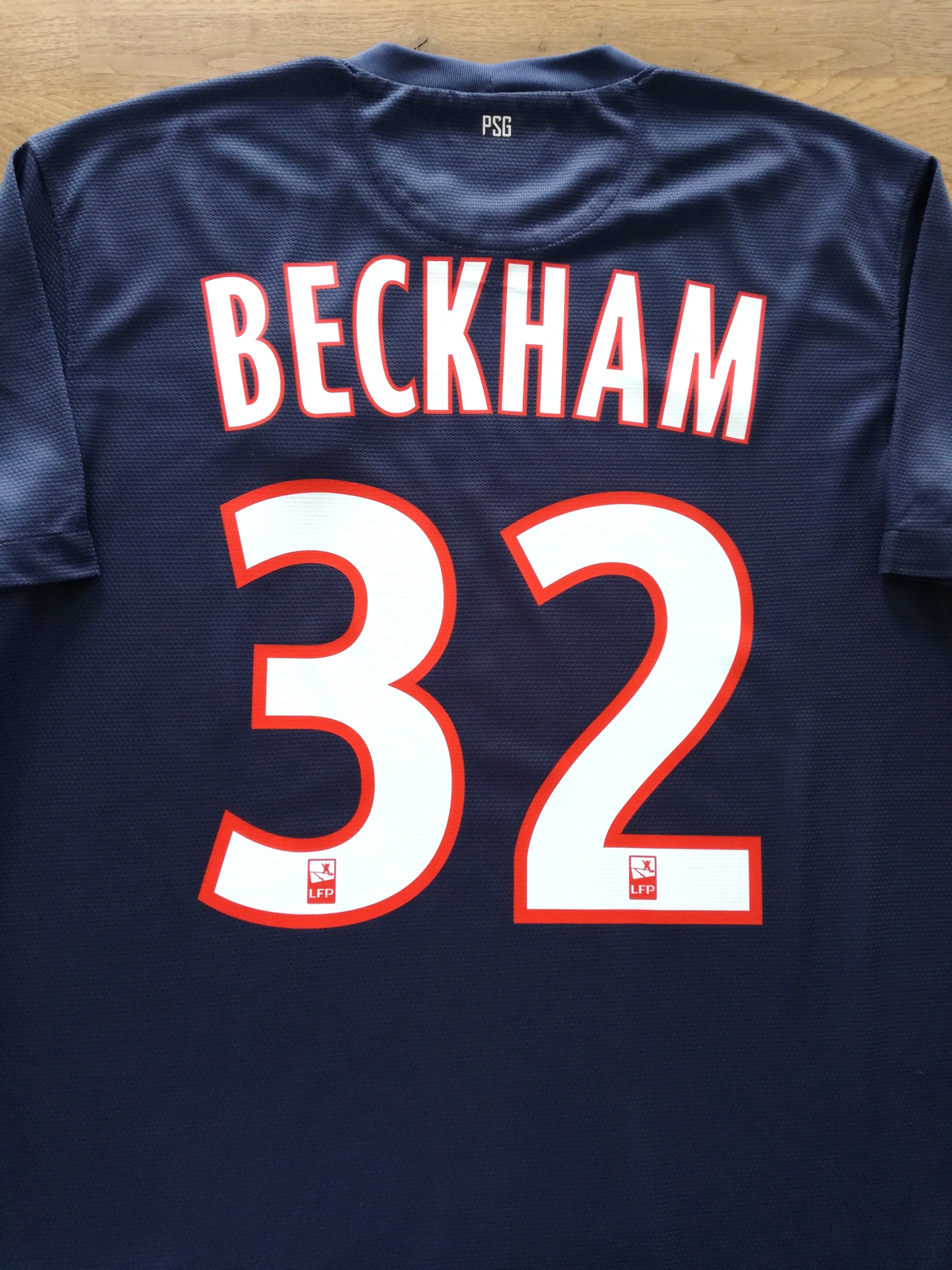 2012/13 PSG Home Ligue 1 Football Shirt Beckham #32