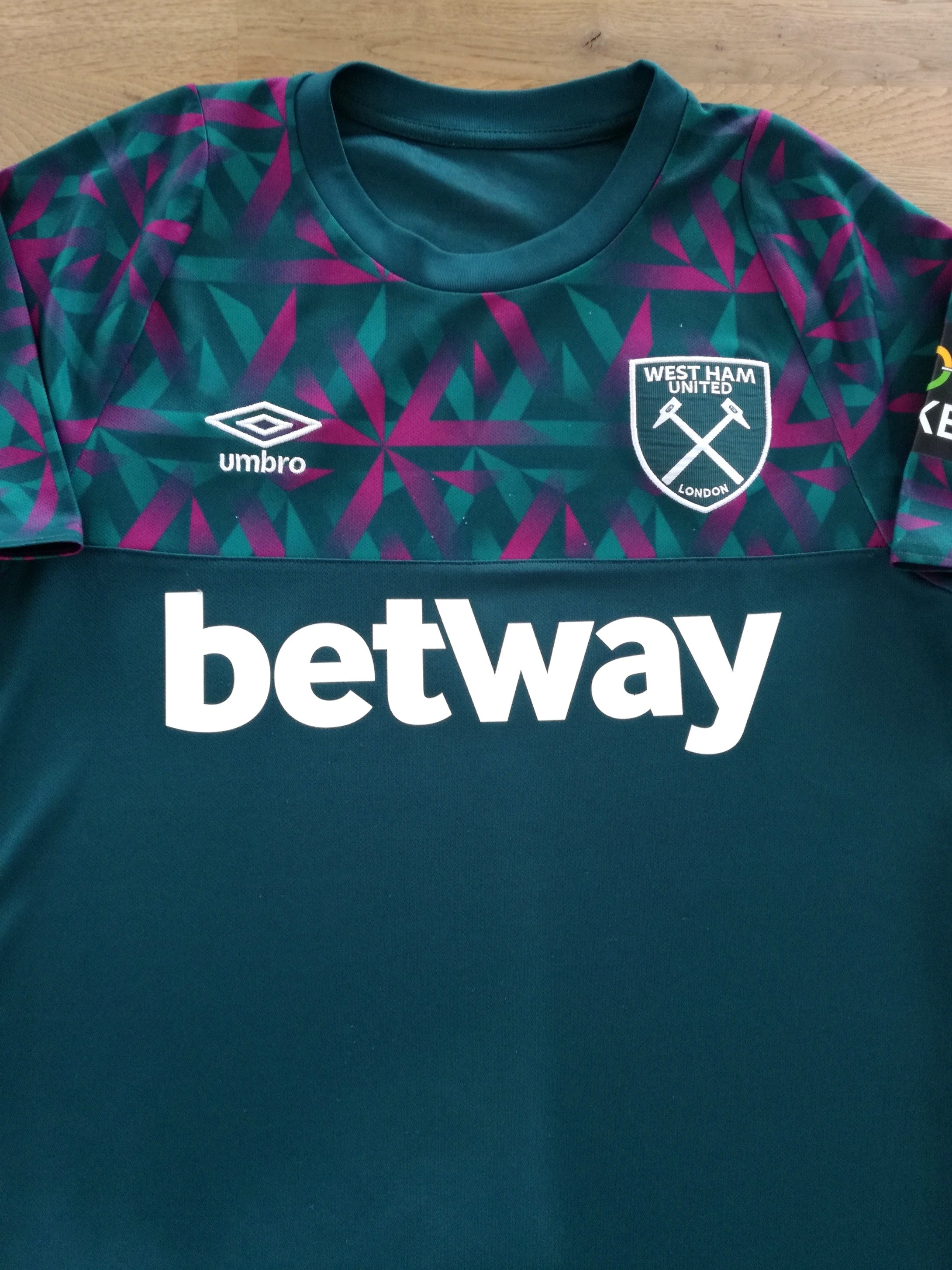 2022/23 West Ham GK football Shirt