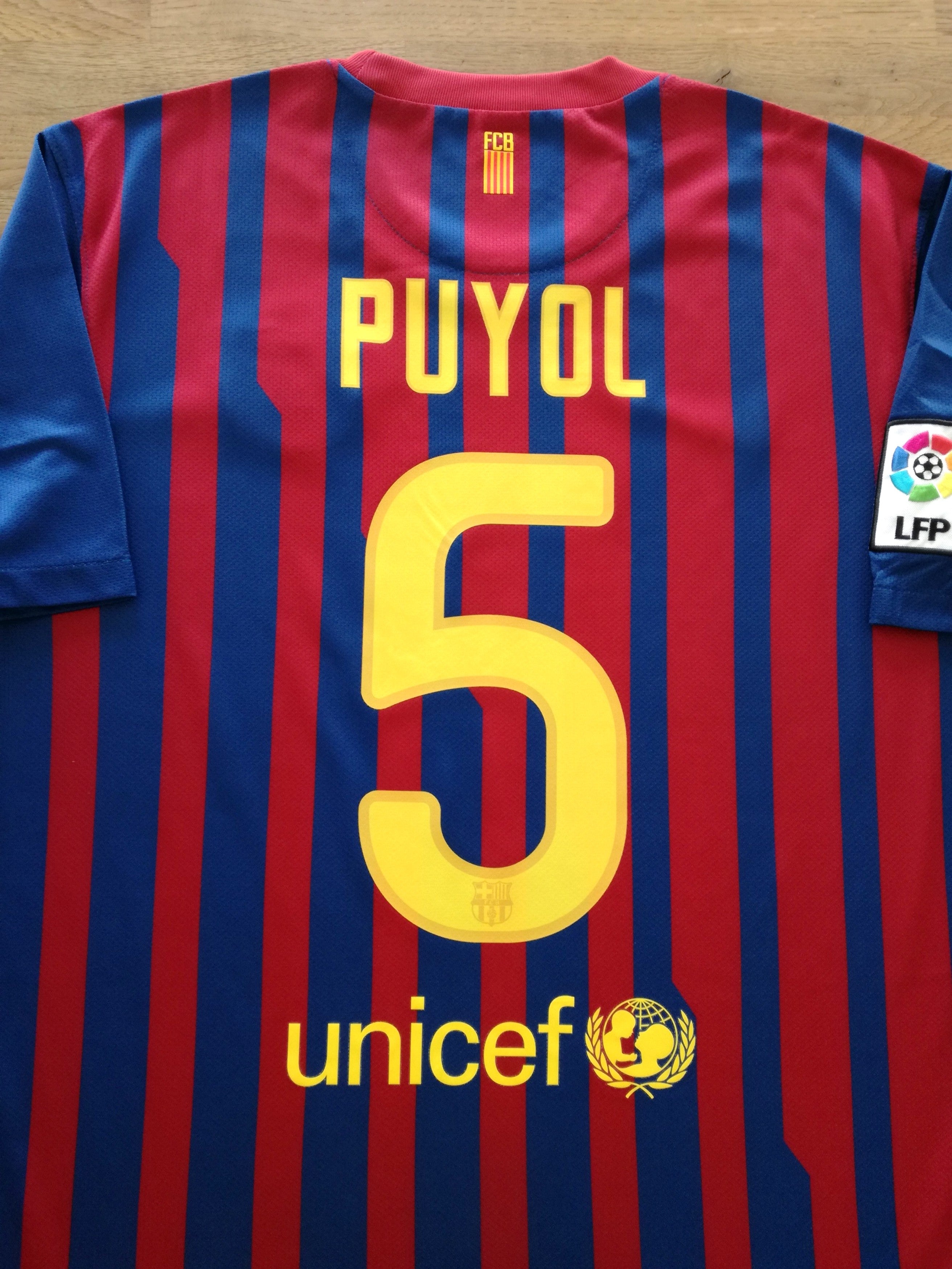 2011/12 Barcelona Home La Liga Football Shirt Puyol #5