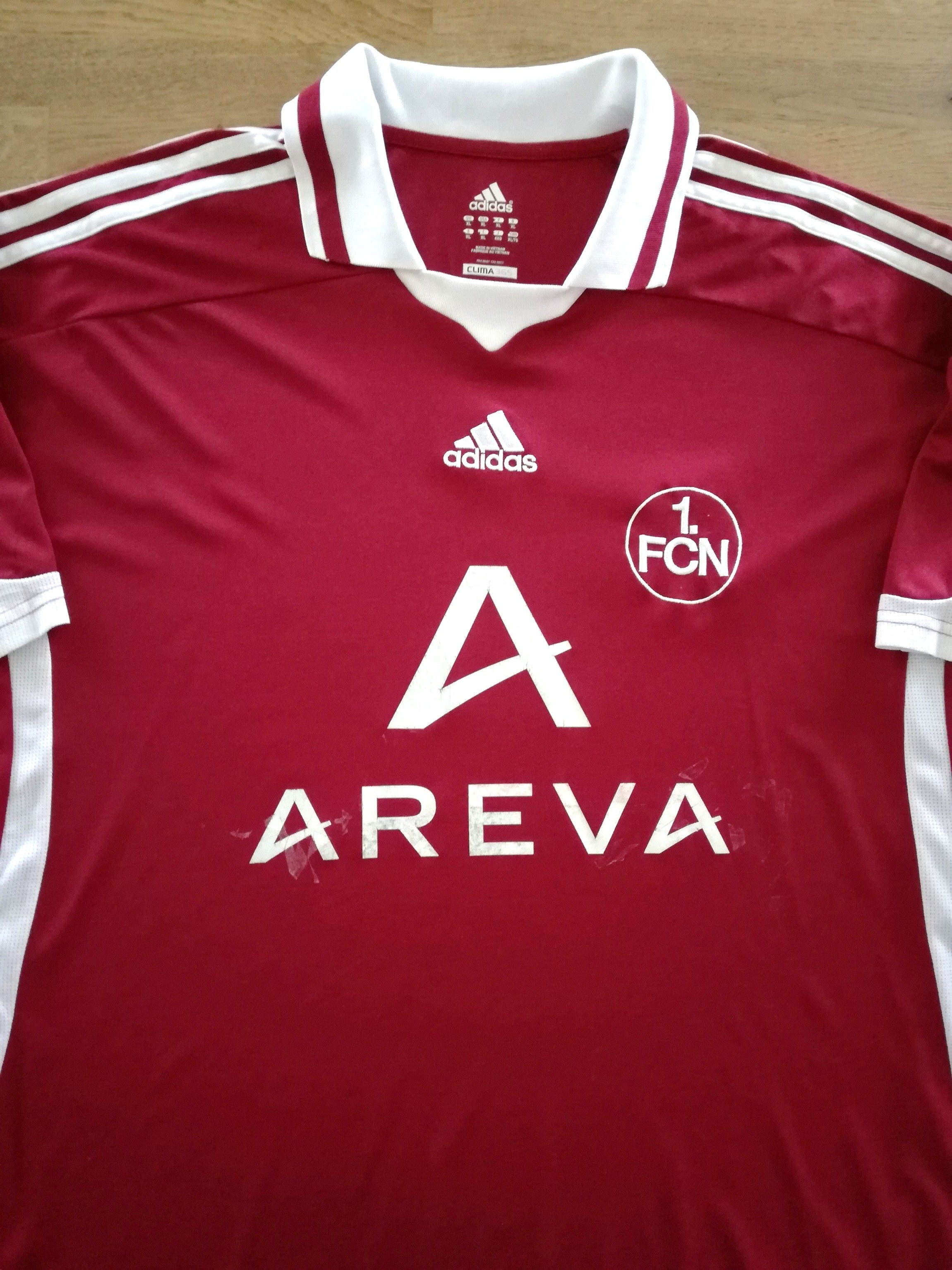 2009/10 1.FC Nurnberg Home Football Shirt