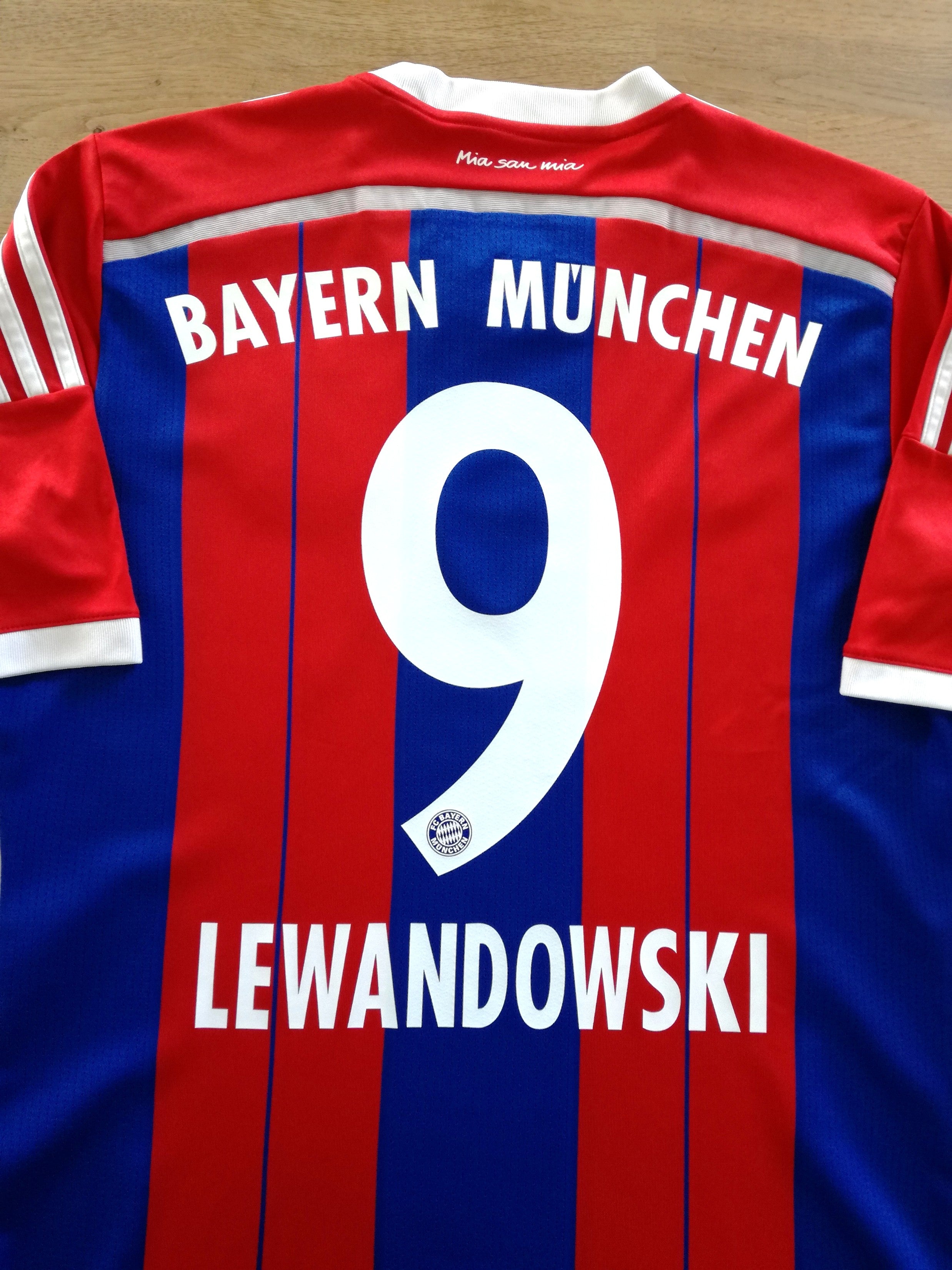 2014/15 Bayern Munich Home Football Shirt Lewandowski #9