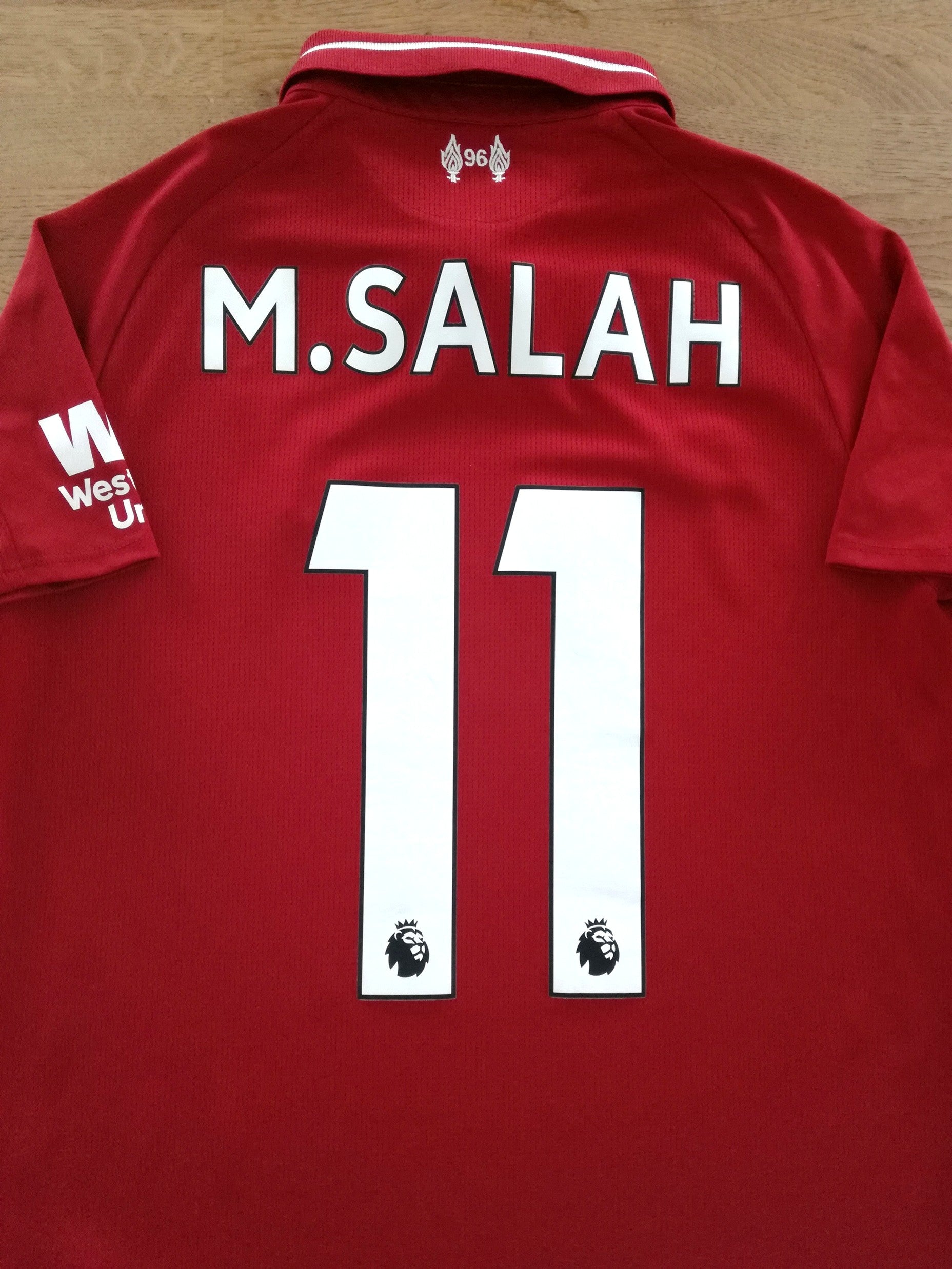 2018/19 Liverpool Home Premier League Football Shirt M. Salah #11