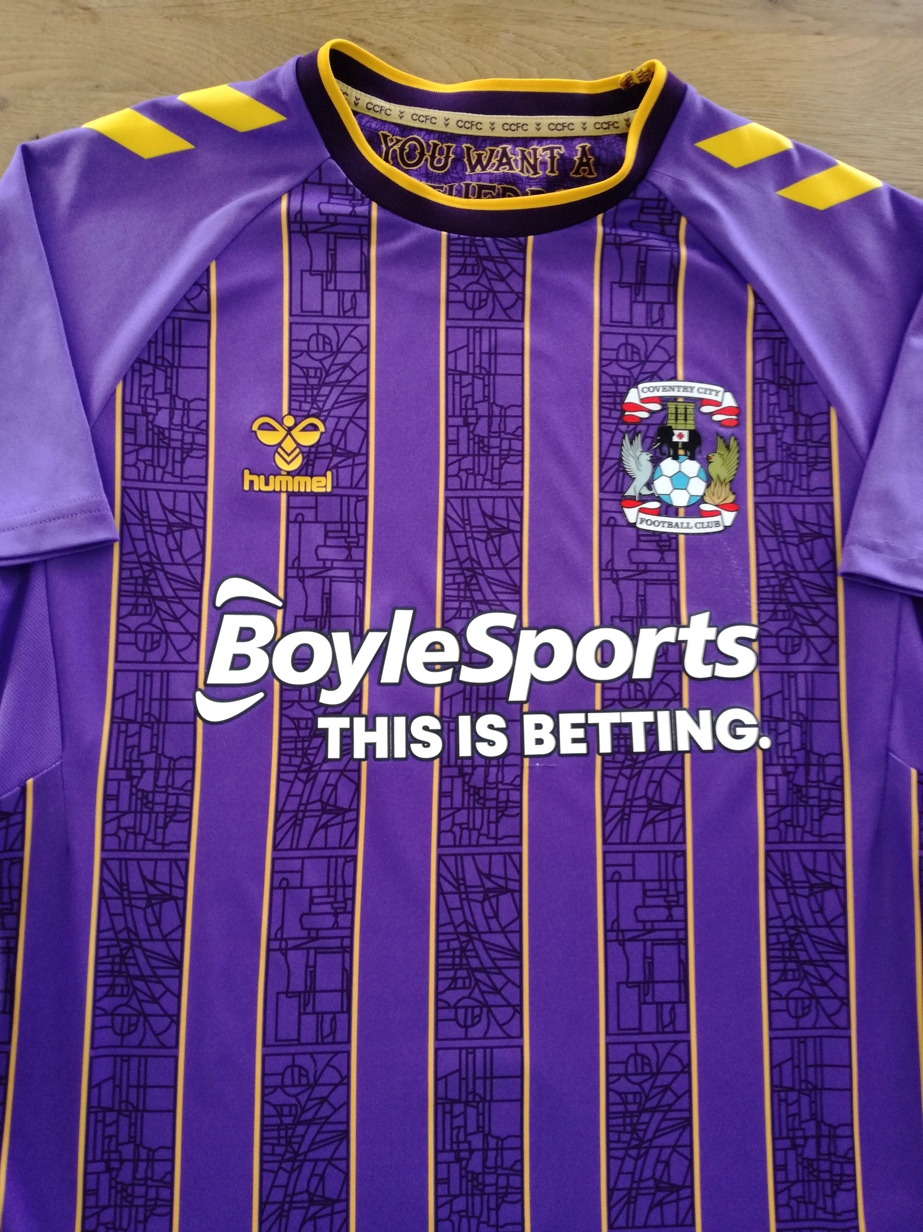 2022/23 Coventry City Away Football Shirt