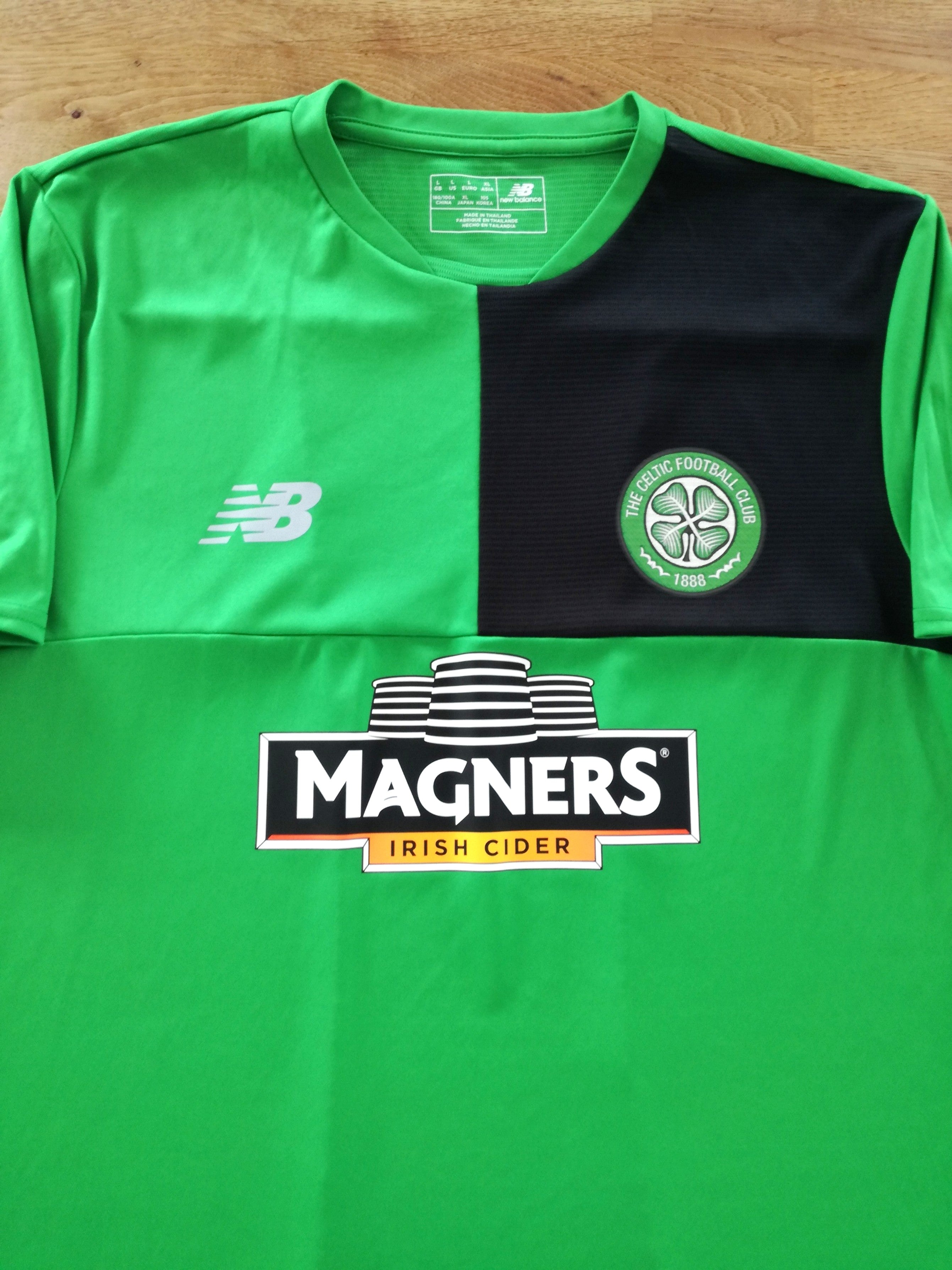 2016/17 Celtic Training Shirt