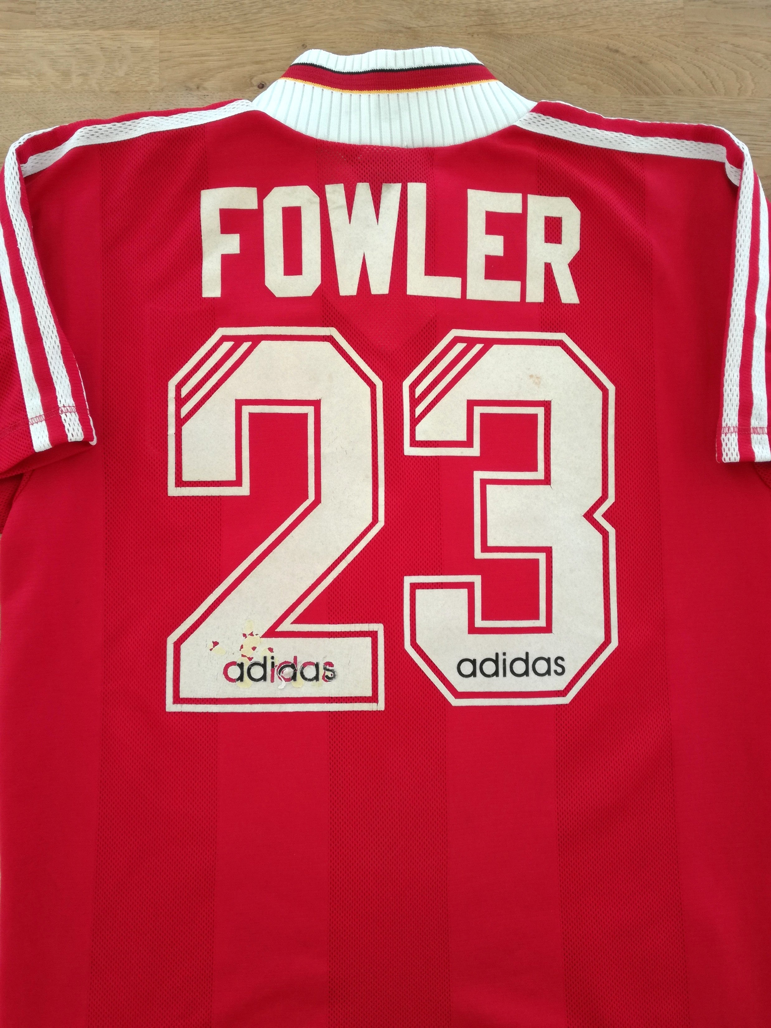 1995/96 Liverpool Home Football Shirt Fowler #23
