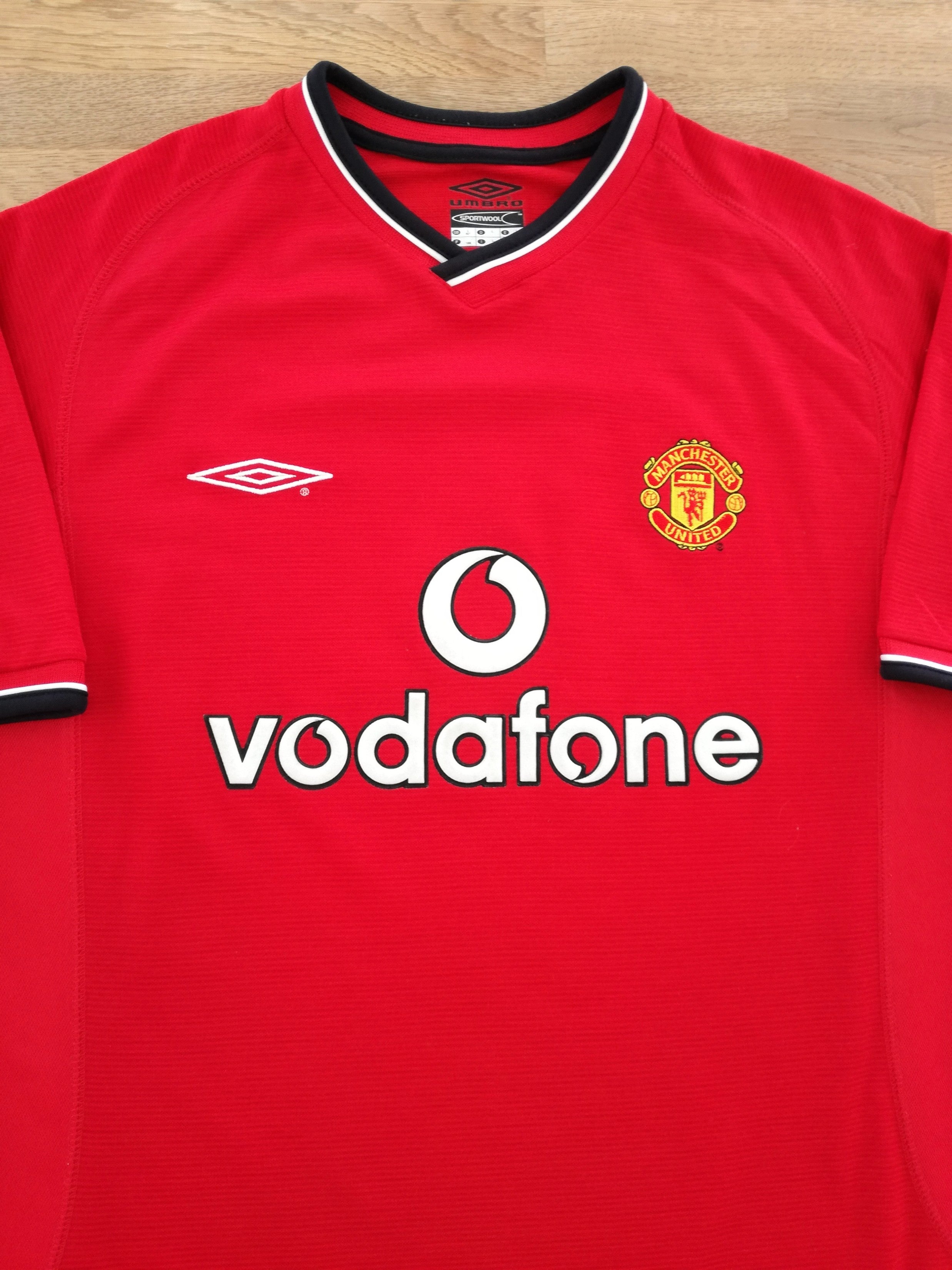 2000/01 Man Utd Home Premier League Football Shirt Keane #16