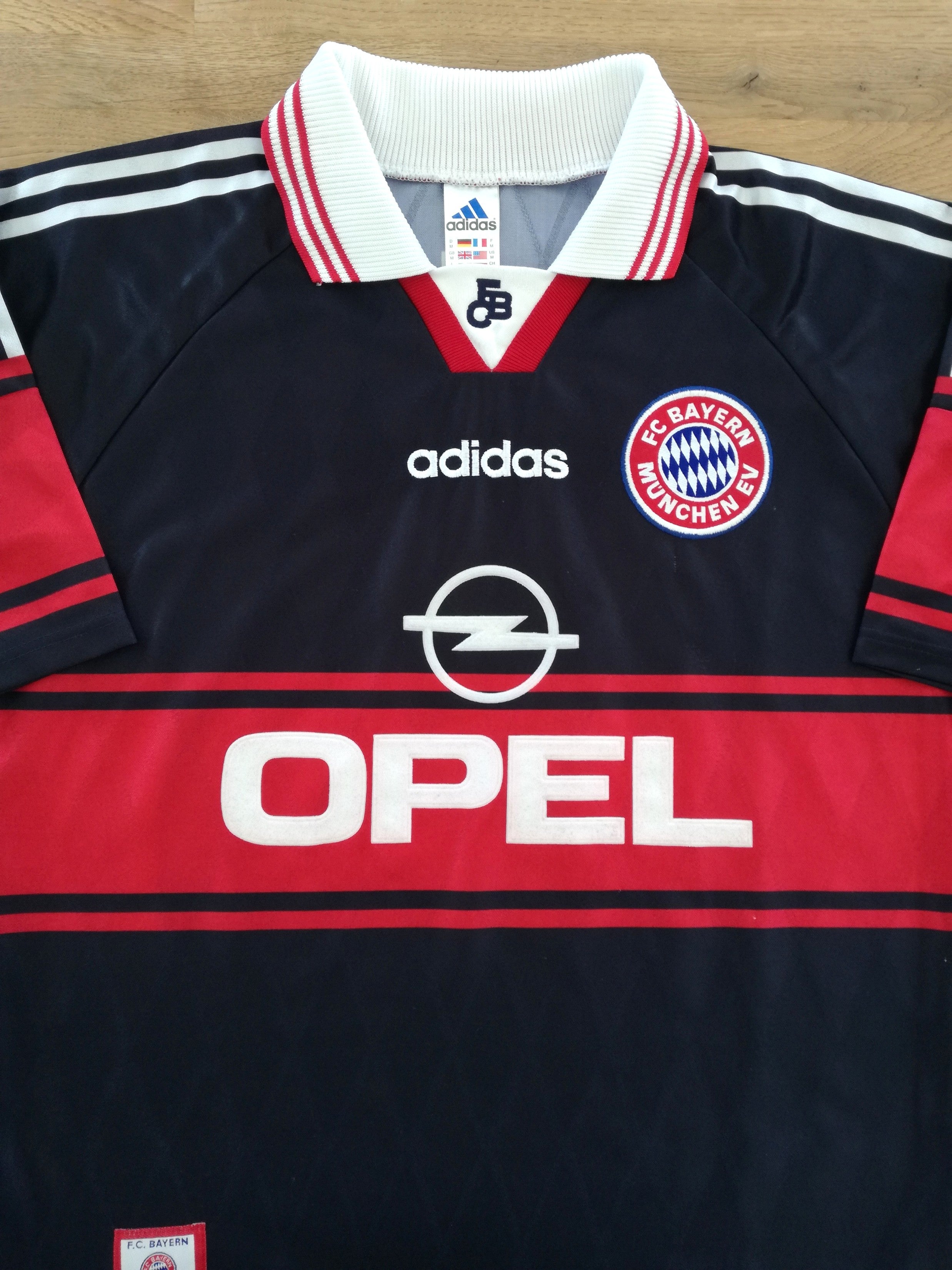 1997/98 Bayern Munich Home Football Shirt