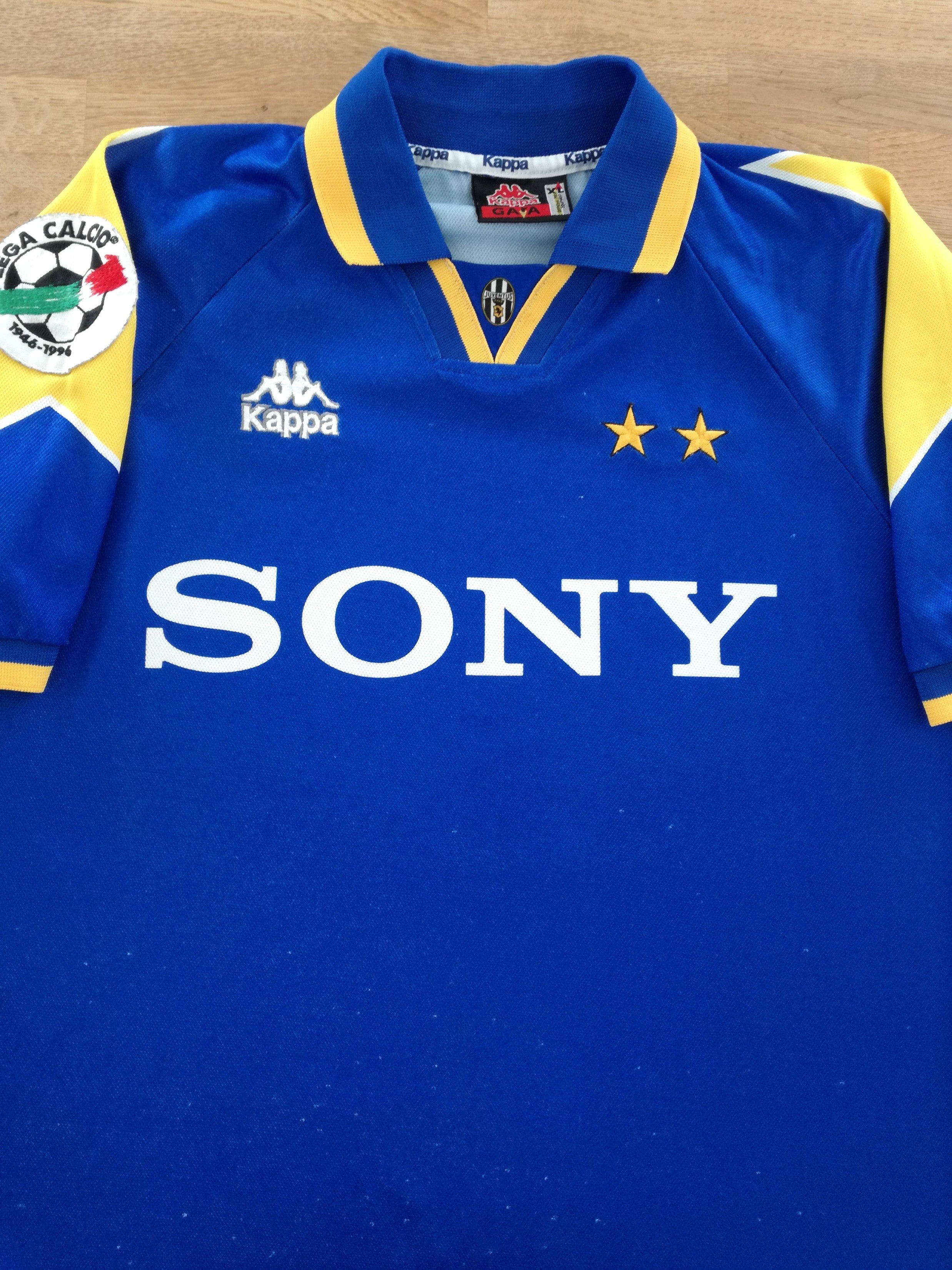 1995/96 Juventus Away Serie A Football Shirt