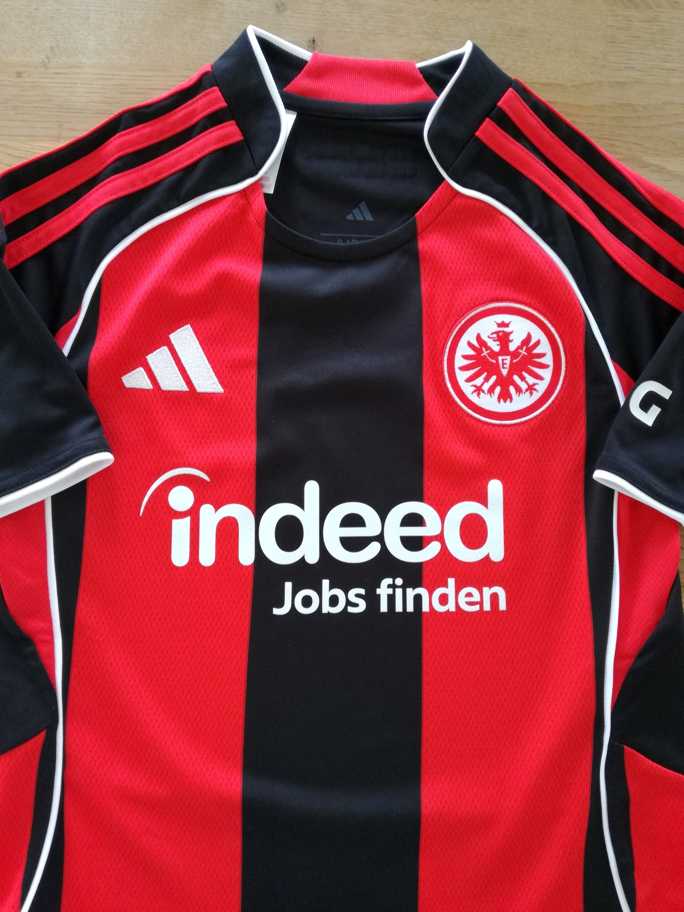 2025/26 Eintracht Frankfurt Home Football Shirt