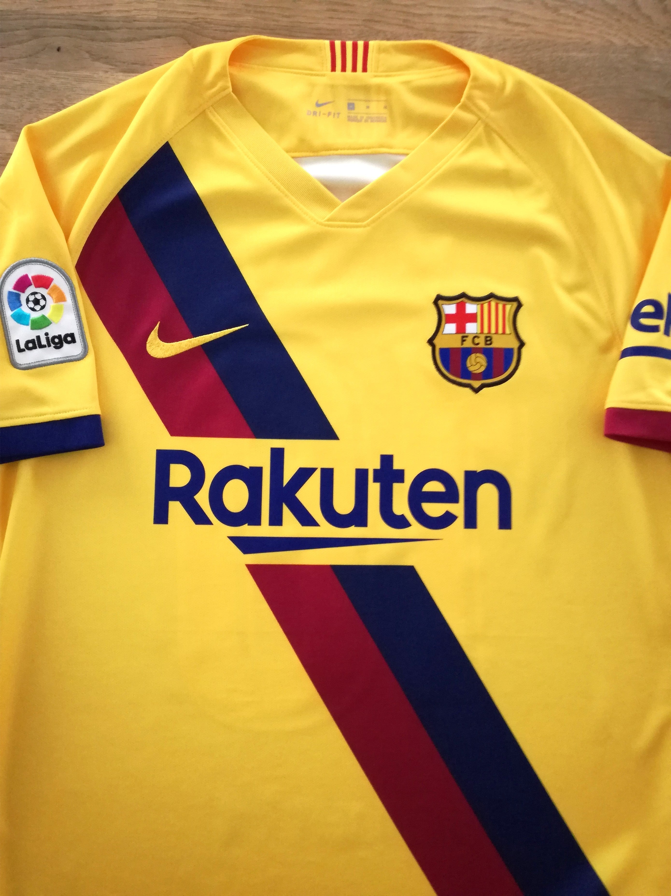 2019/20 Barcelona Away La Liga Football Shirt