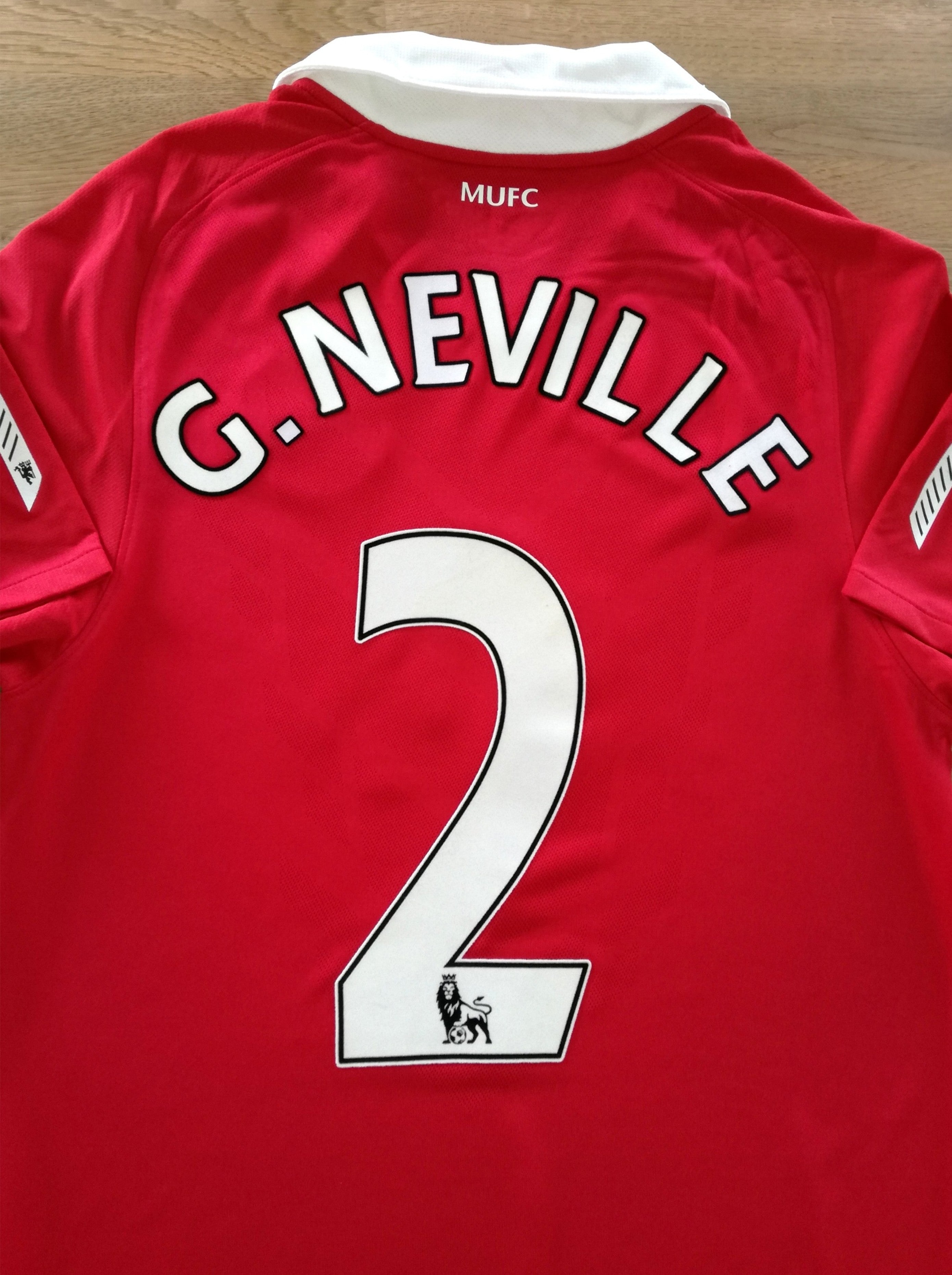 2010/11 Man Utd Home Premier League Football Shirt G. Neville #2