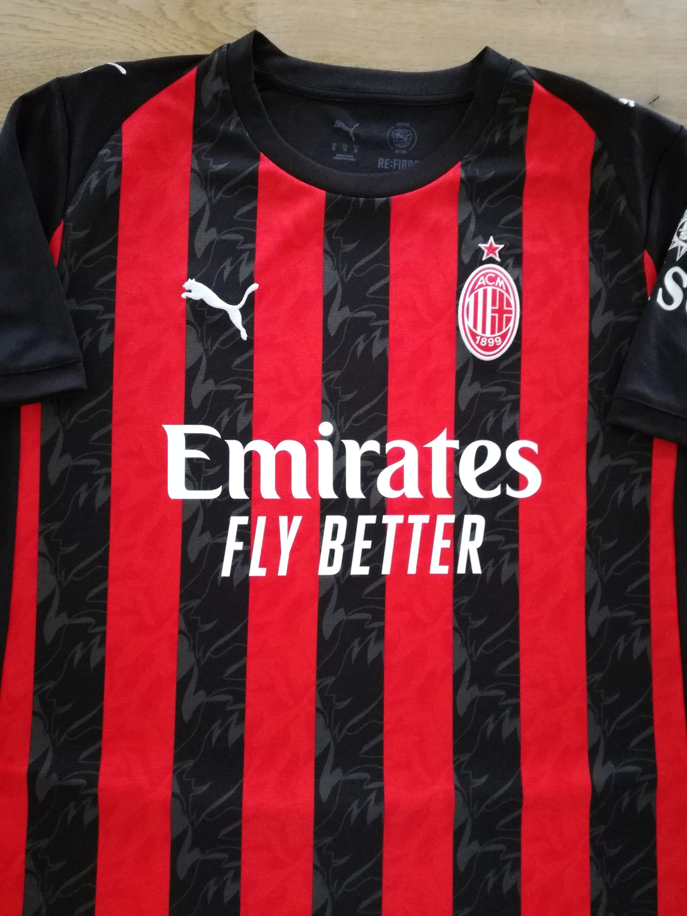2025/26 AC Milan Home Football Shirt