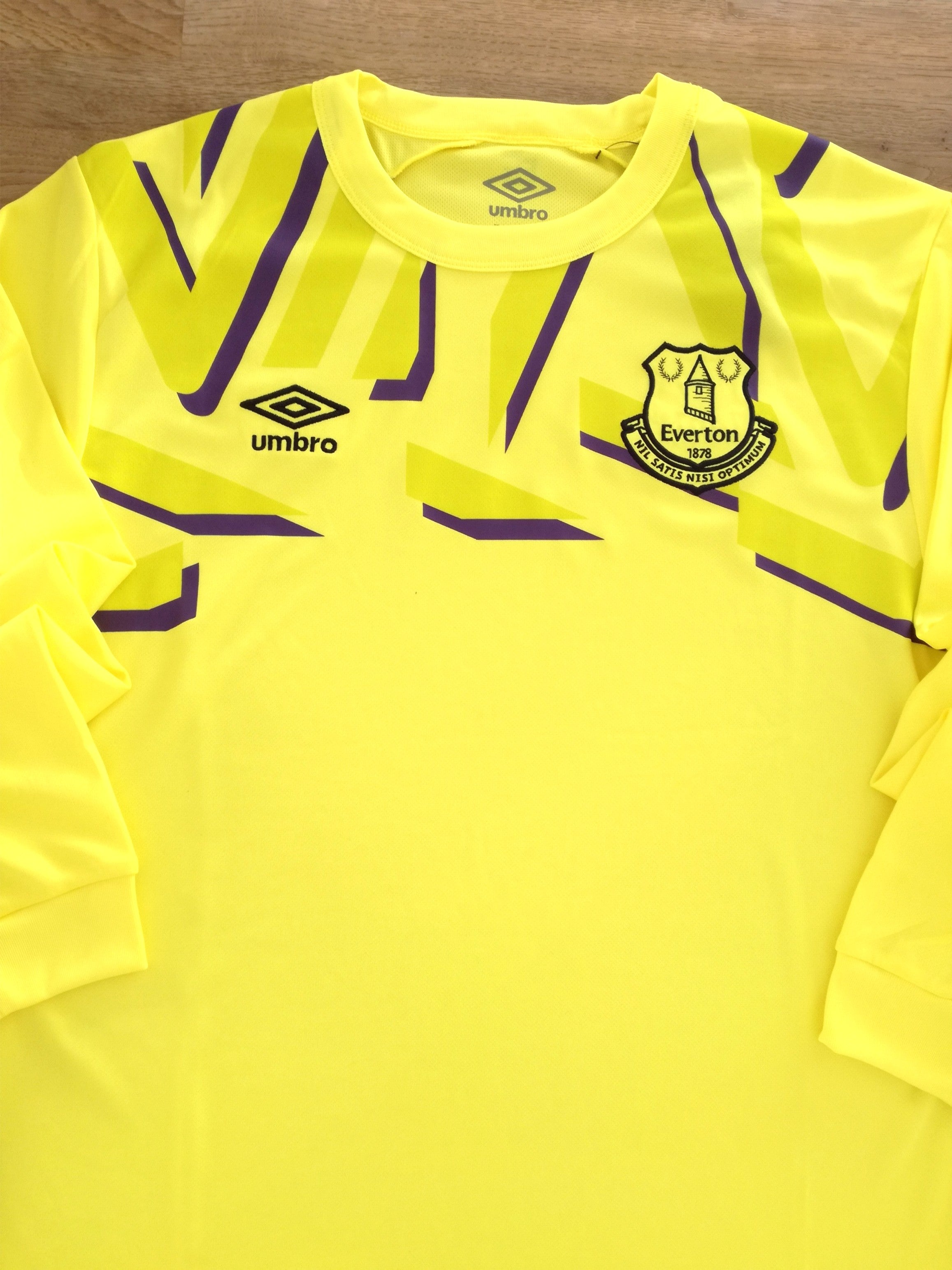 2019/20 Everton Long Sleeve GK Football Shirt