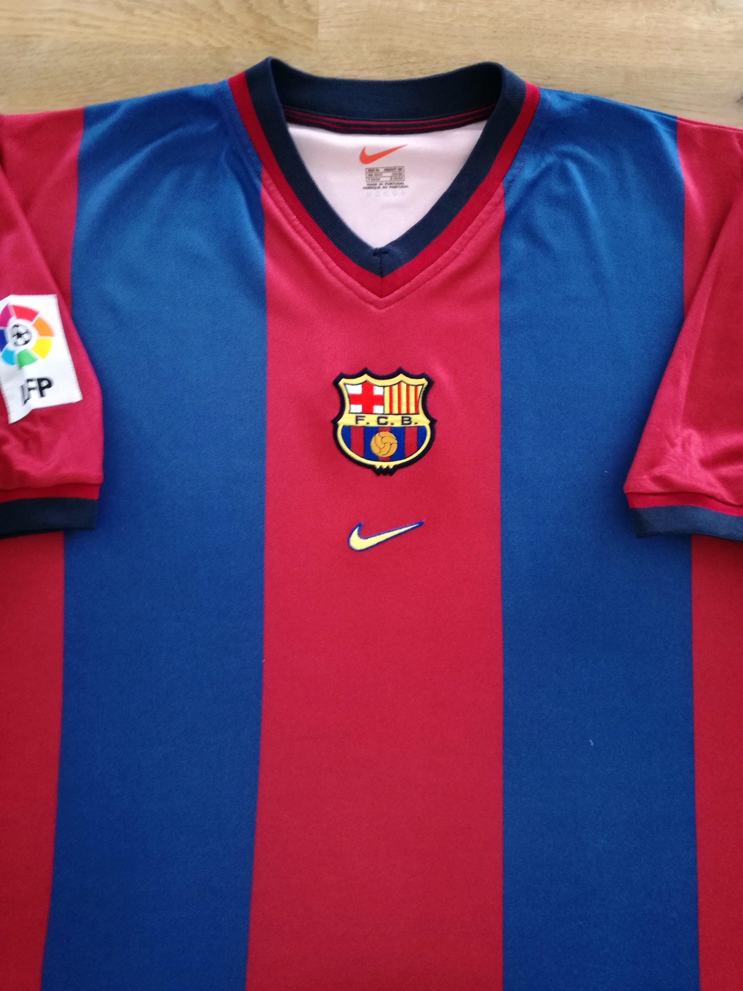 1998/99 Barcelona Home La Liga Football Shirt Rivaldo #11