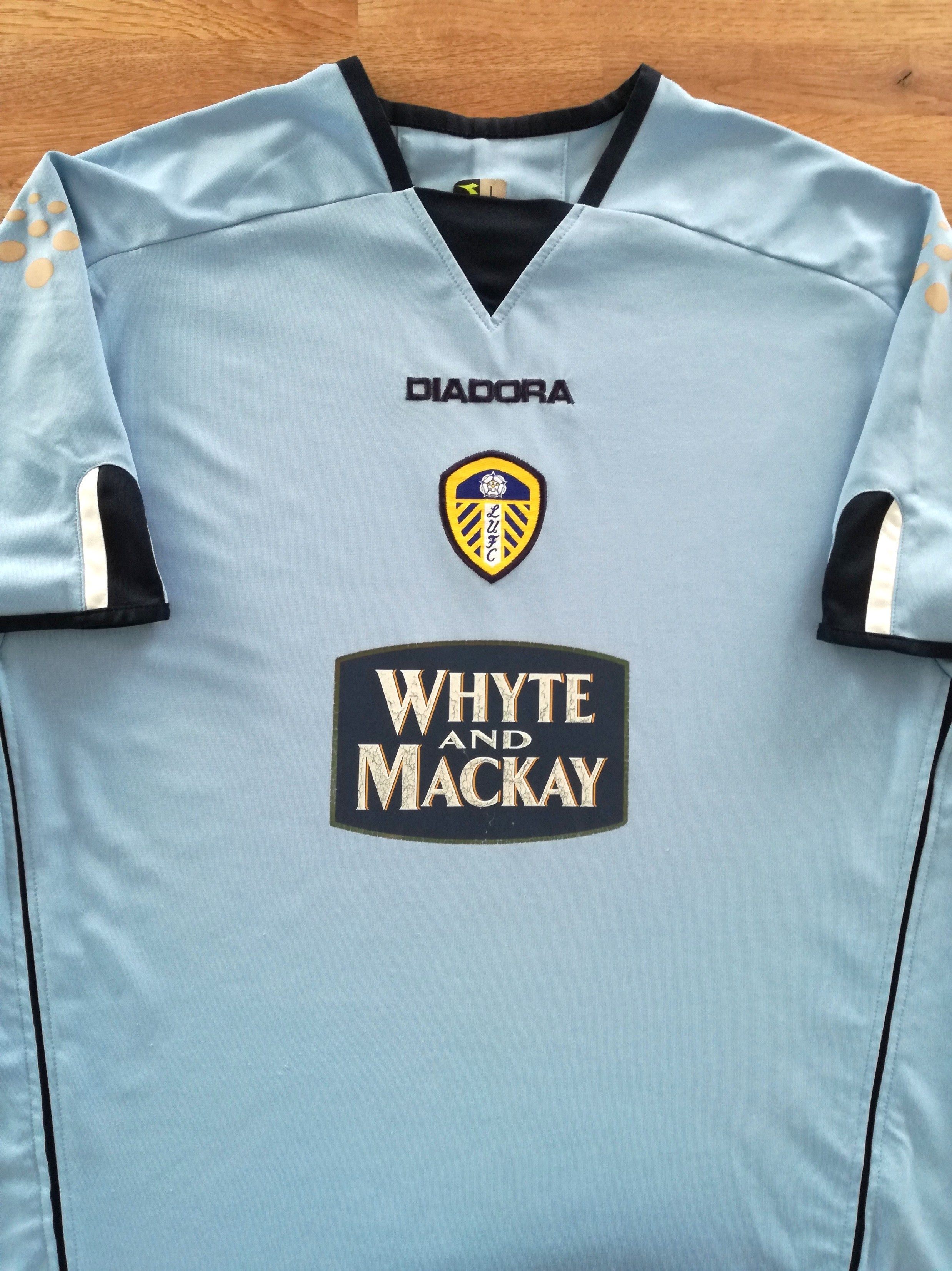 2004/05 Leeds United Away Football Shirt