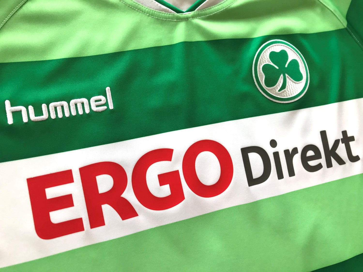 2014/15 Greuther Fürth Home Football Shirt Megyeri #24 (XXL)