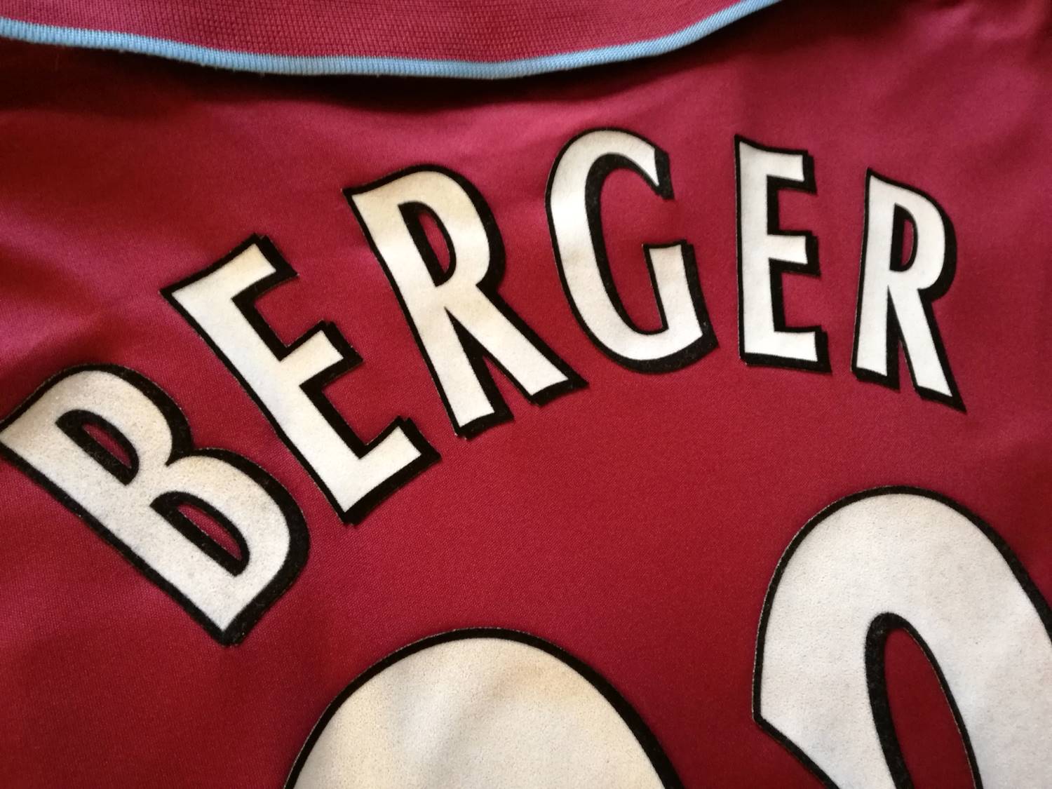 2006/07 Aston Villa Home Premier League Football Shirt Berger #23 (XL)