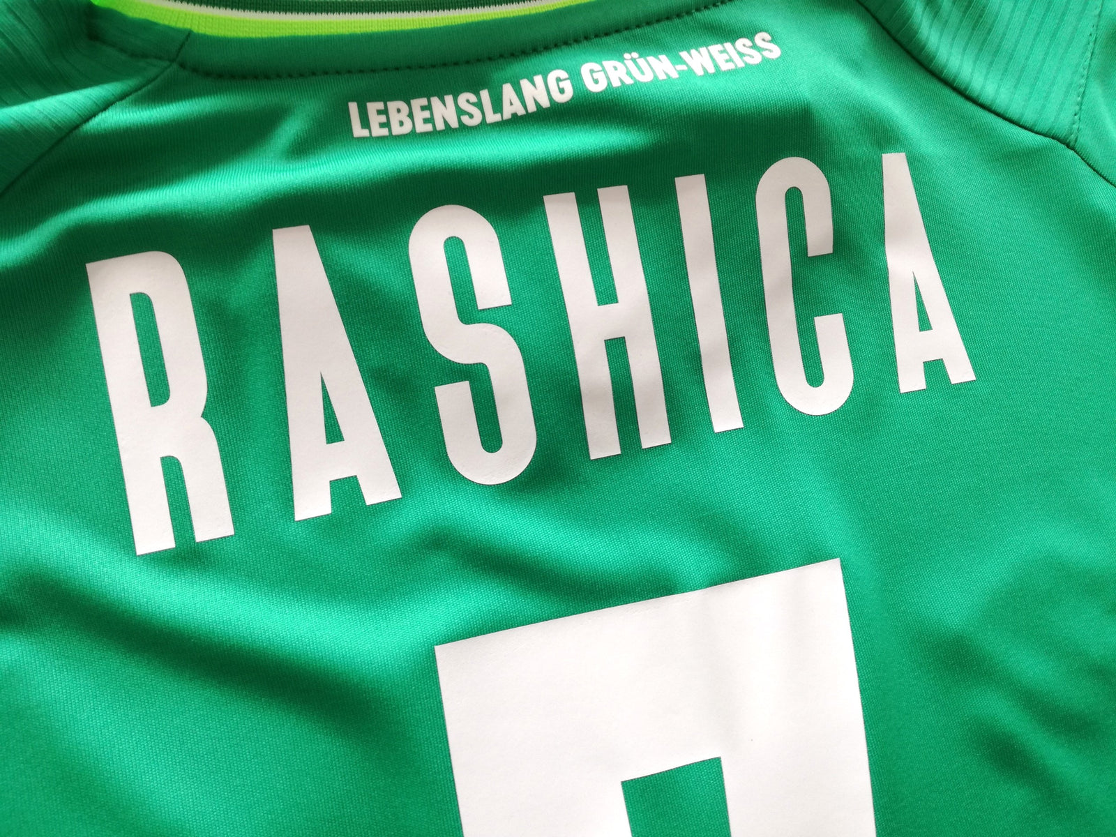 2019/20 Werder Bremen Home Football Shirt Rashica #7 (S)