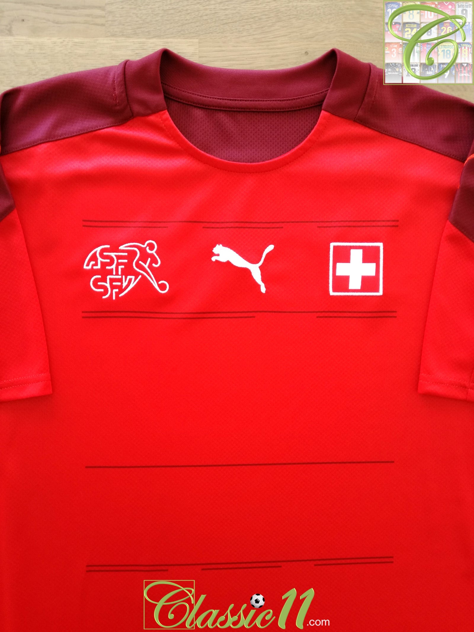 2020/21 Switzerland Home Football Shirt (L)