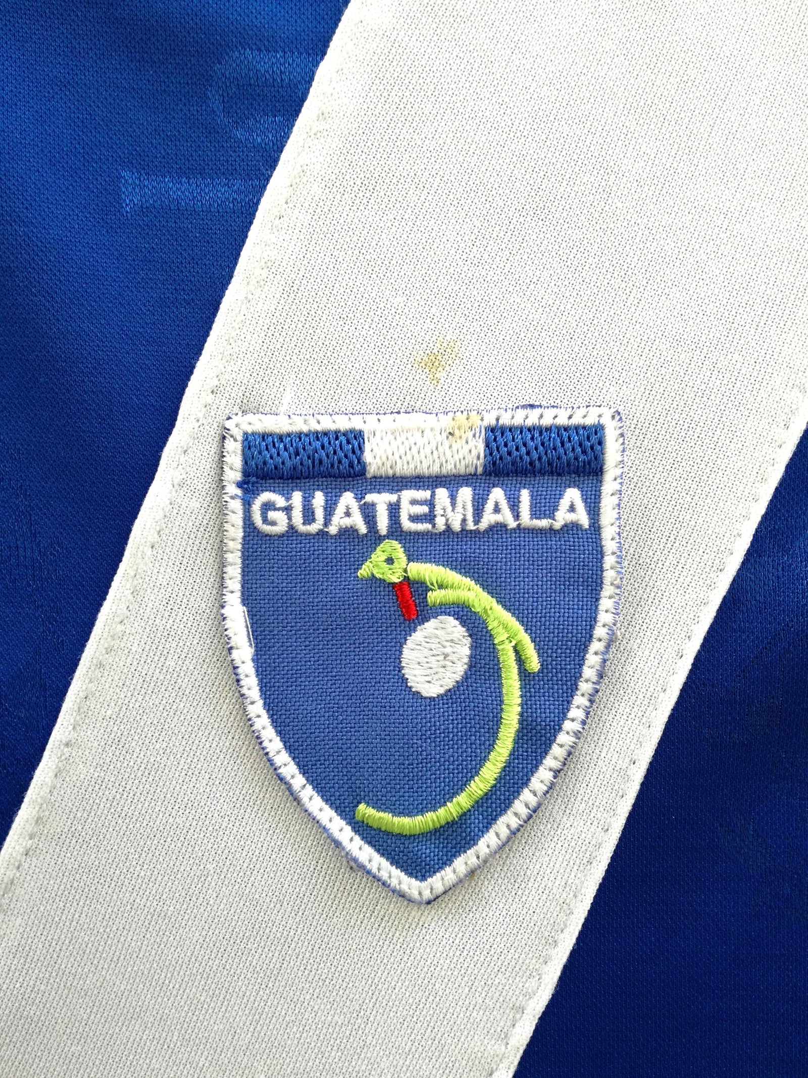 2011/12 Guatemala Away Football Shirt (M)