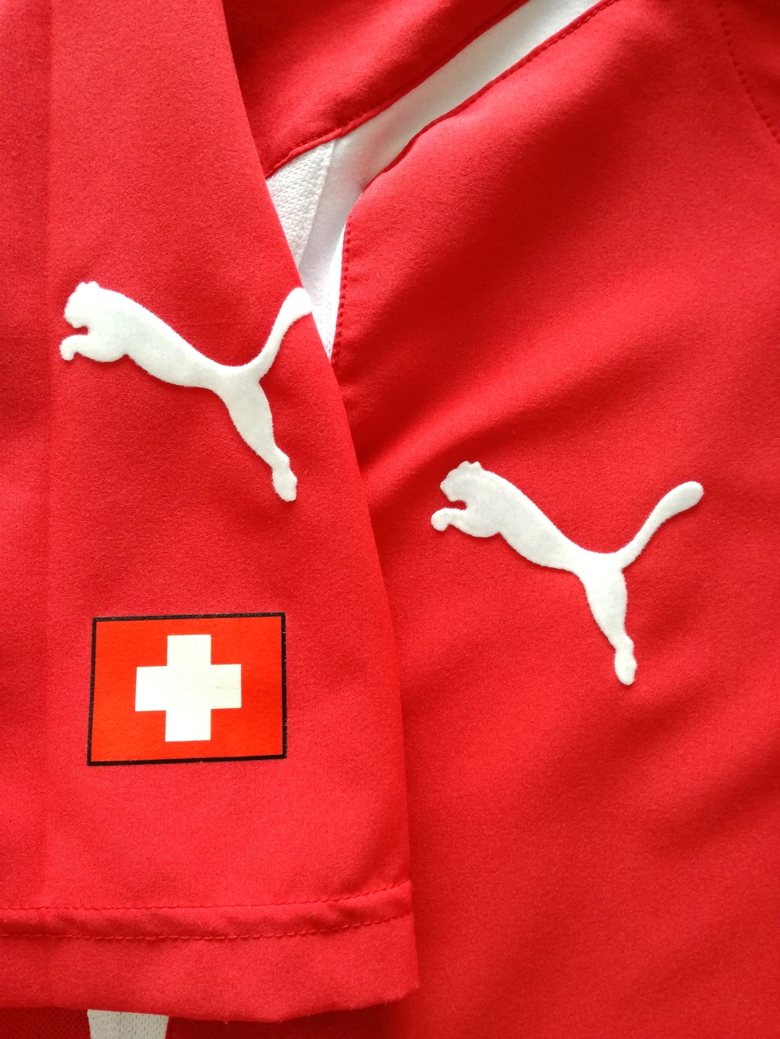 2004/05 Switzerland Home Football Shirt (L)