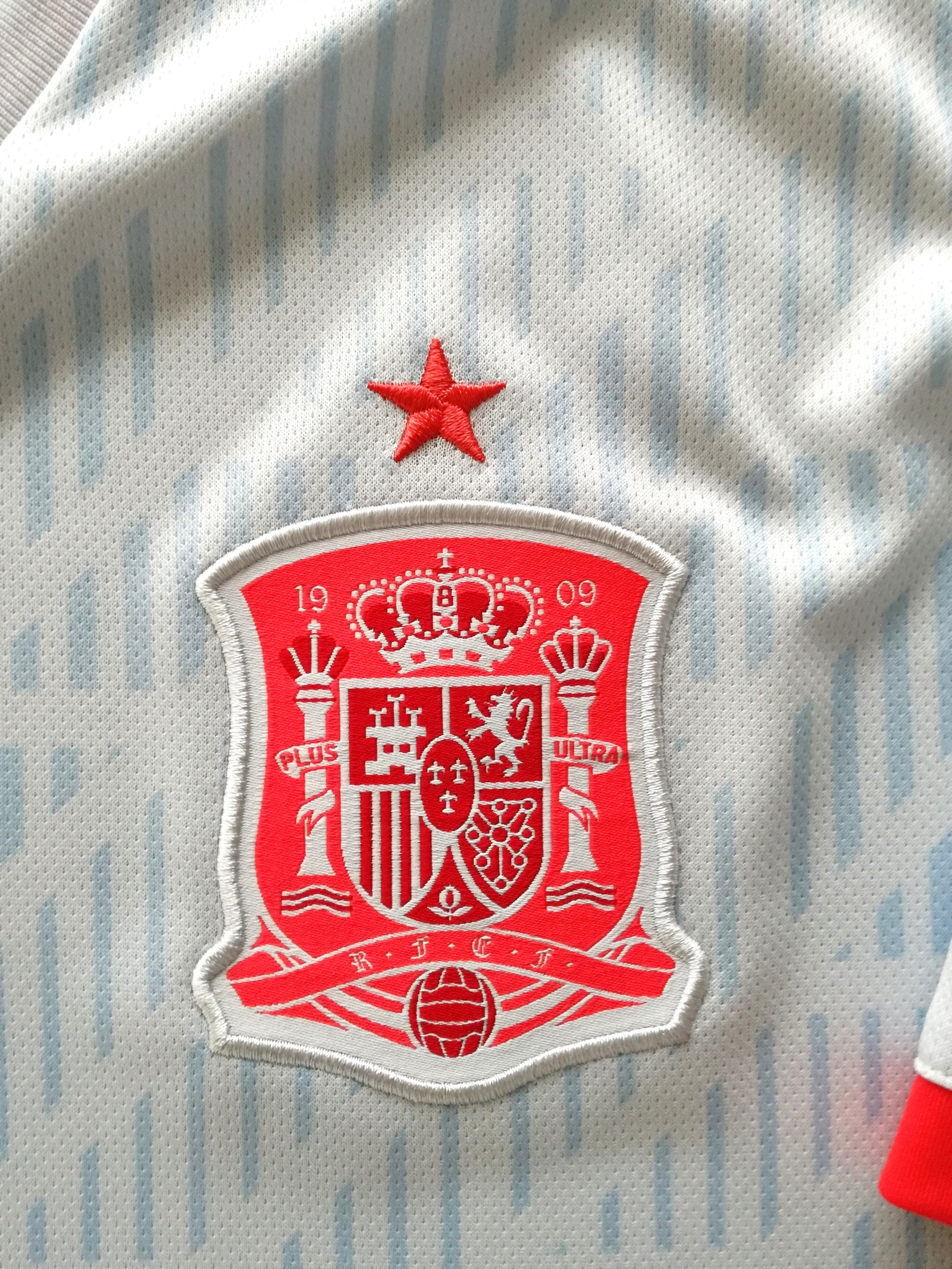 2018/19 Spain Away Football Shirt (XL)