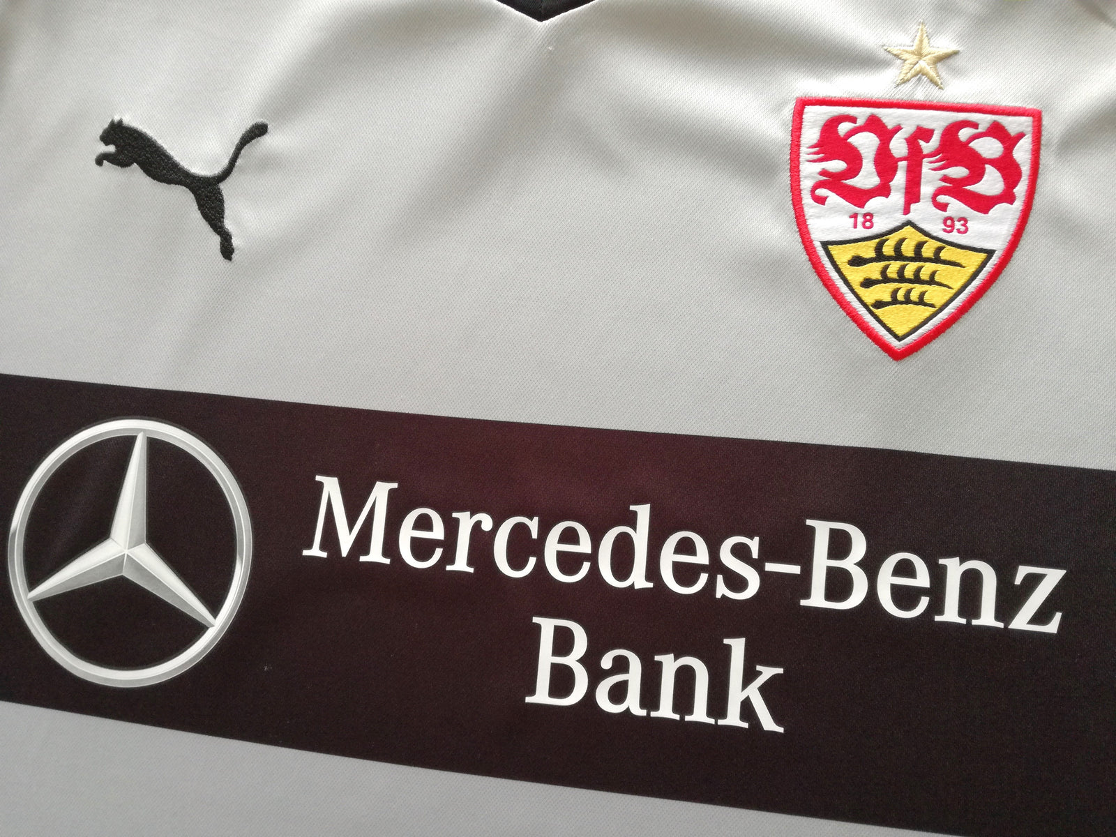 2016/17 Stuttgart 3rd Football Shirt (M)