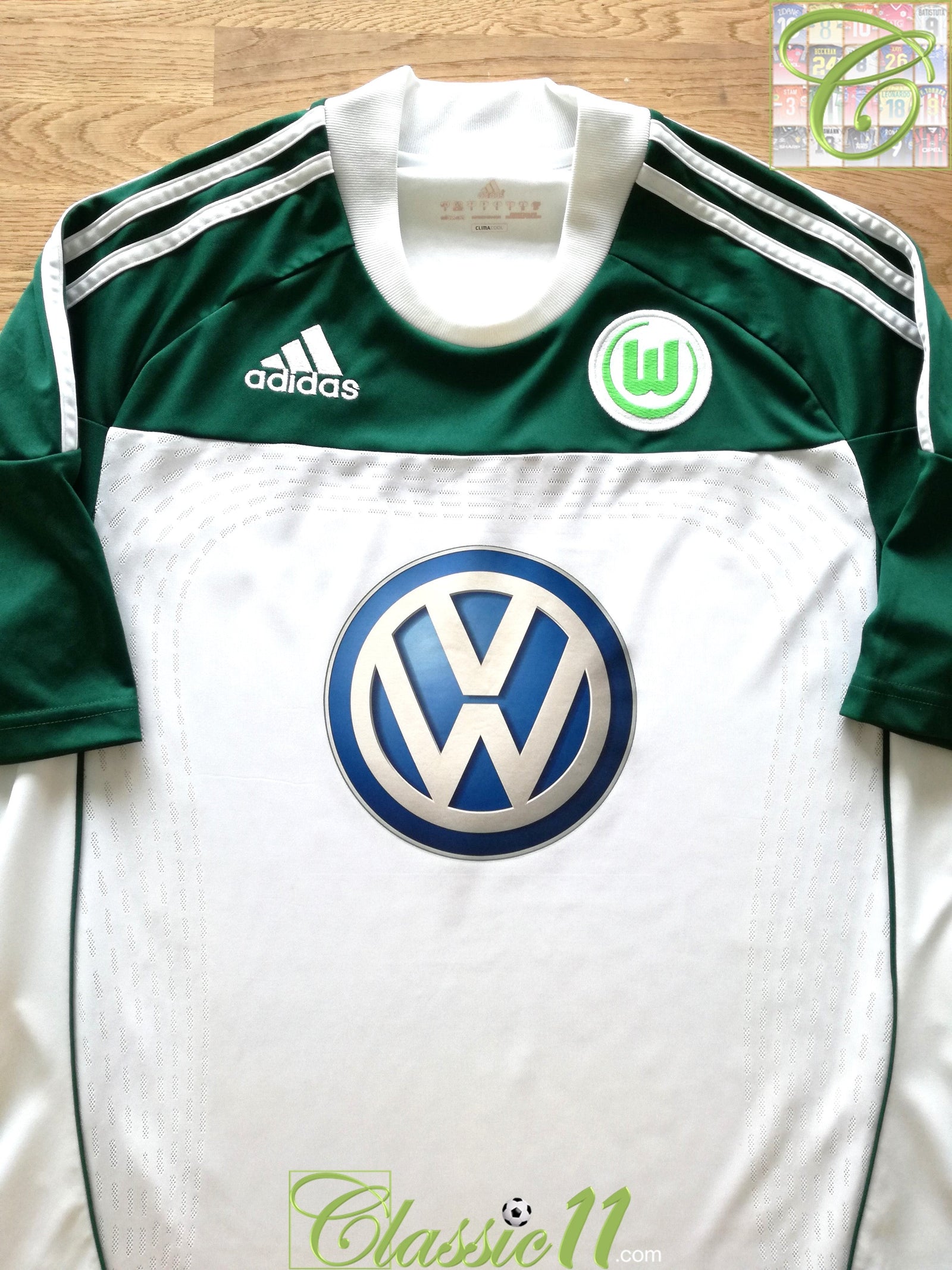 2010/11 Wolfsburg Home Football Shirt (S)