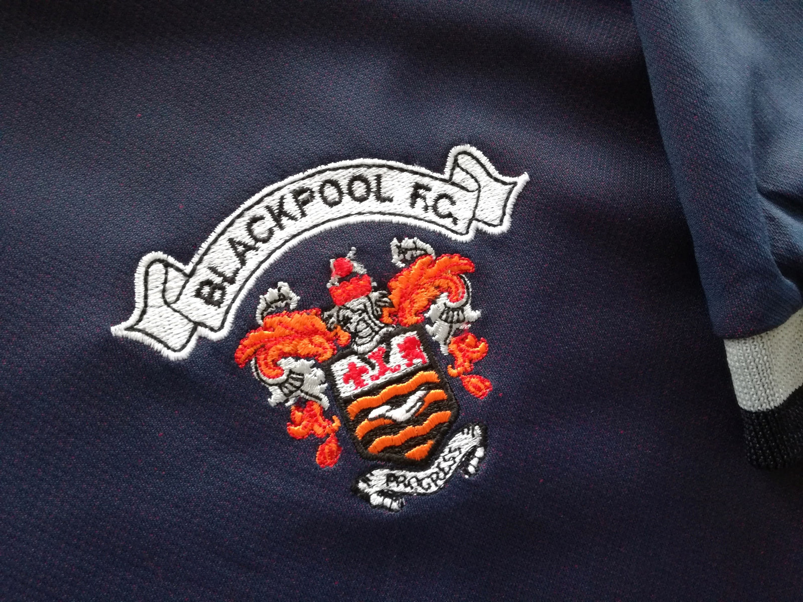 2003/04 Blackpool Football Training Shirt (M)