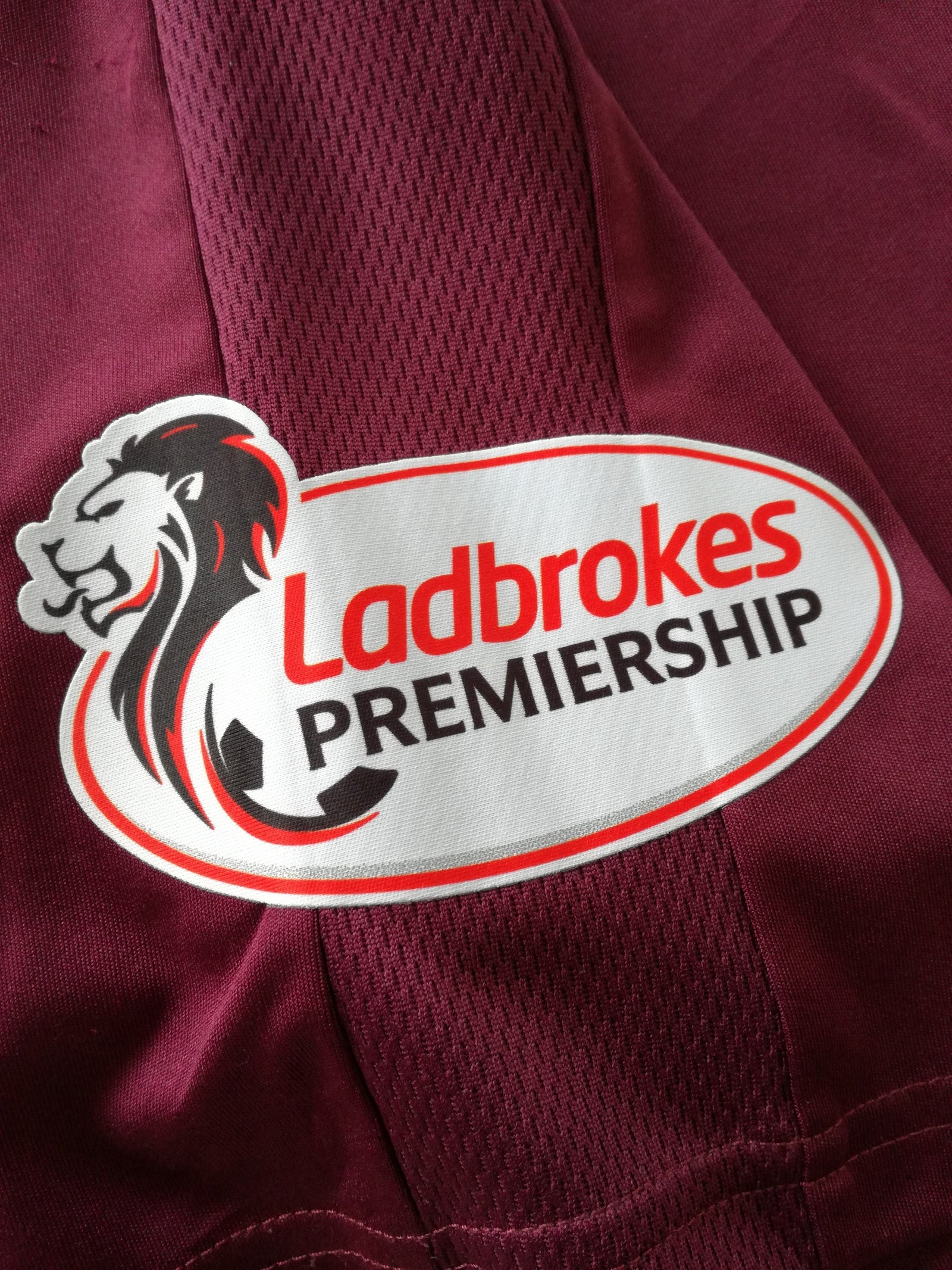 2015/16 Hearts Home Premiership Football Shirt (M)