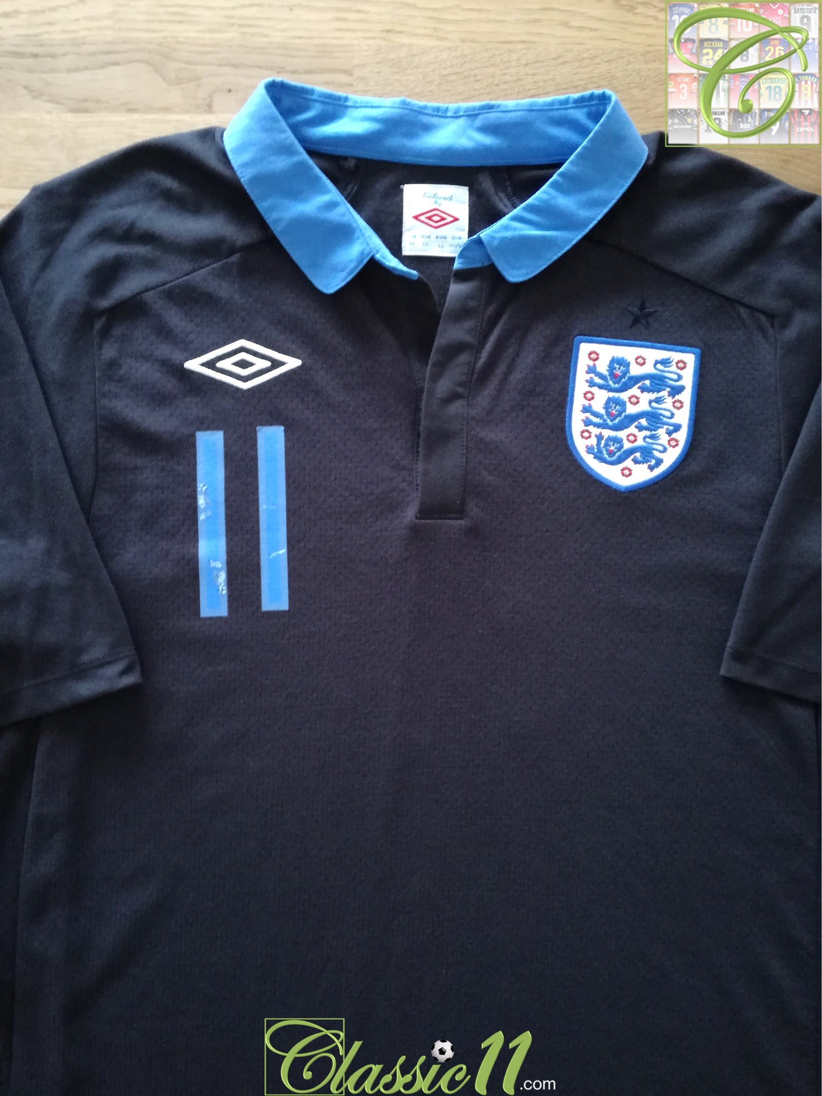 2011/12 England Away Football Shirt Young #11