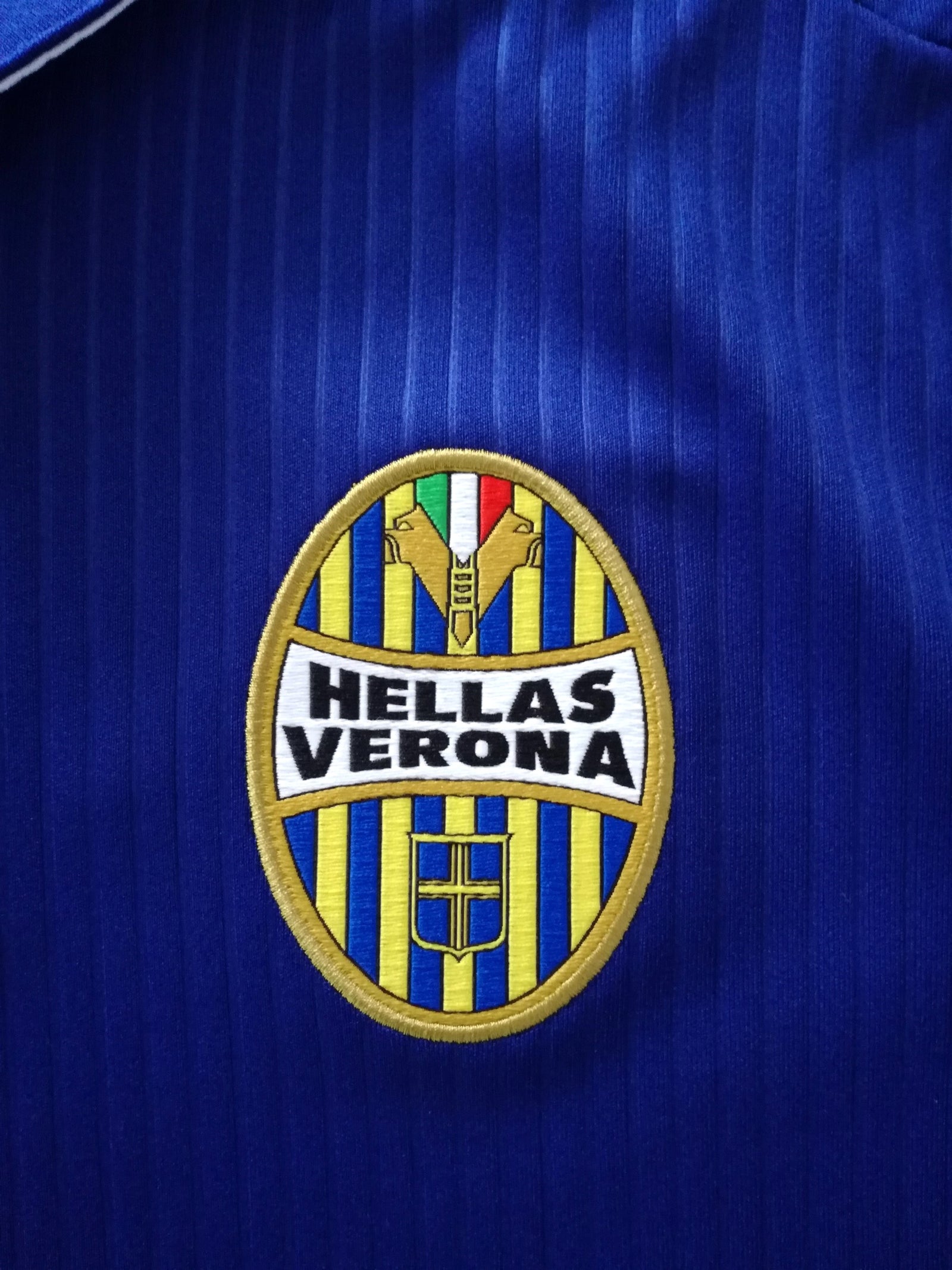 2018/19 Hellas Verona Home Football Shirt (M) *BNWT*