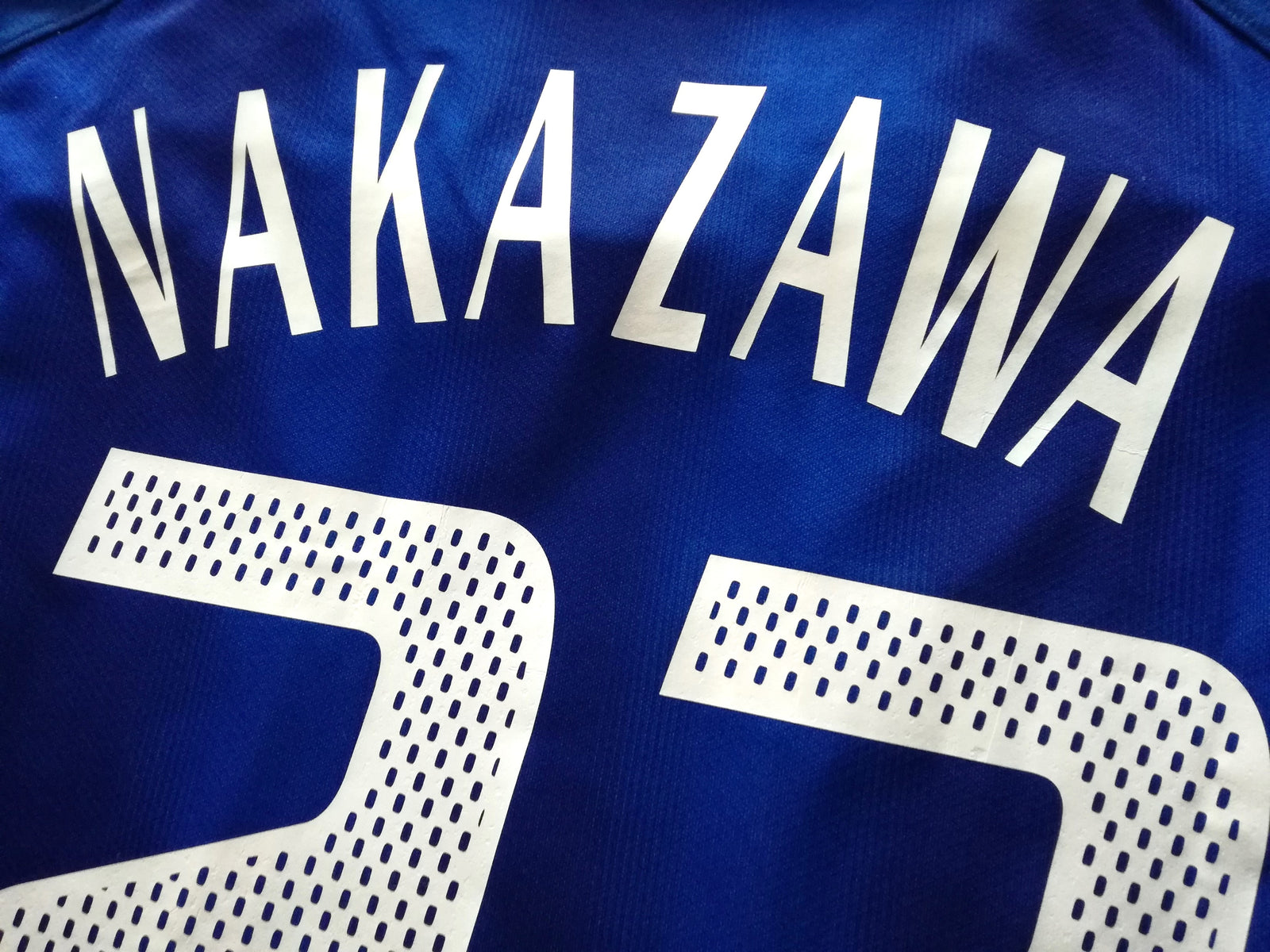 2004/05 Japan Home Player Issue Football Shirt Nakazawa #22 (S)