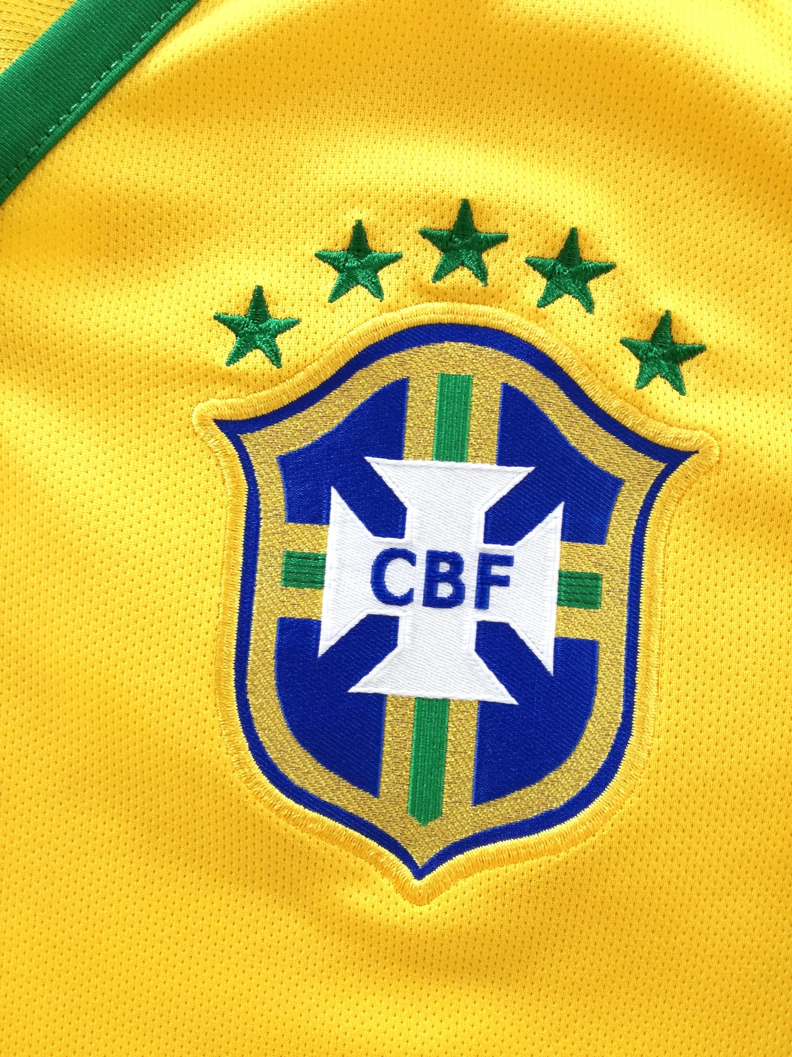 2014/15 Brazil Home Player Issue Football Shirt #7 (S)