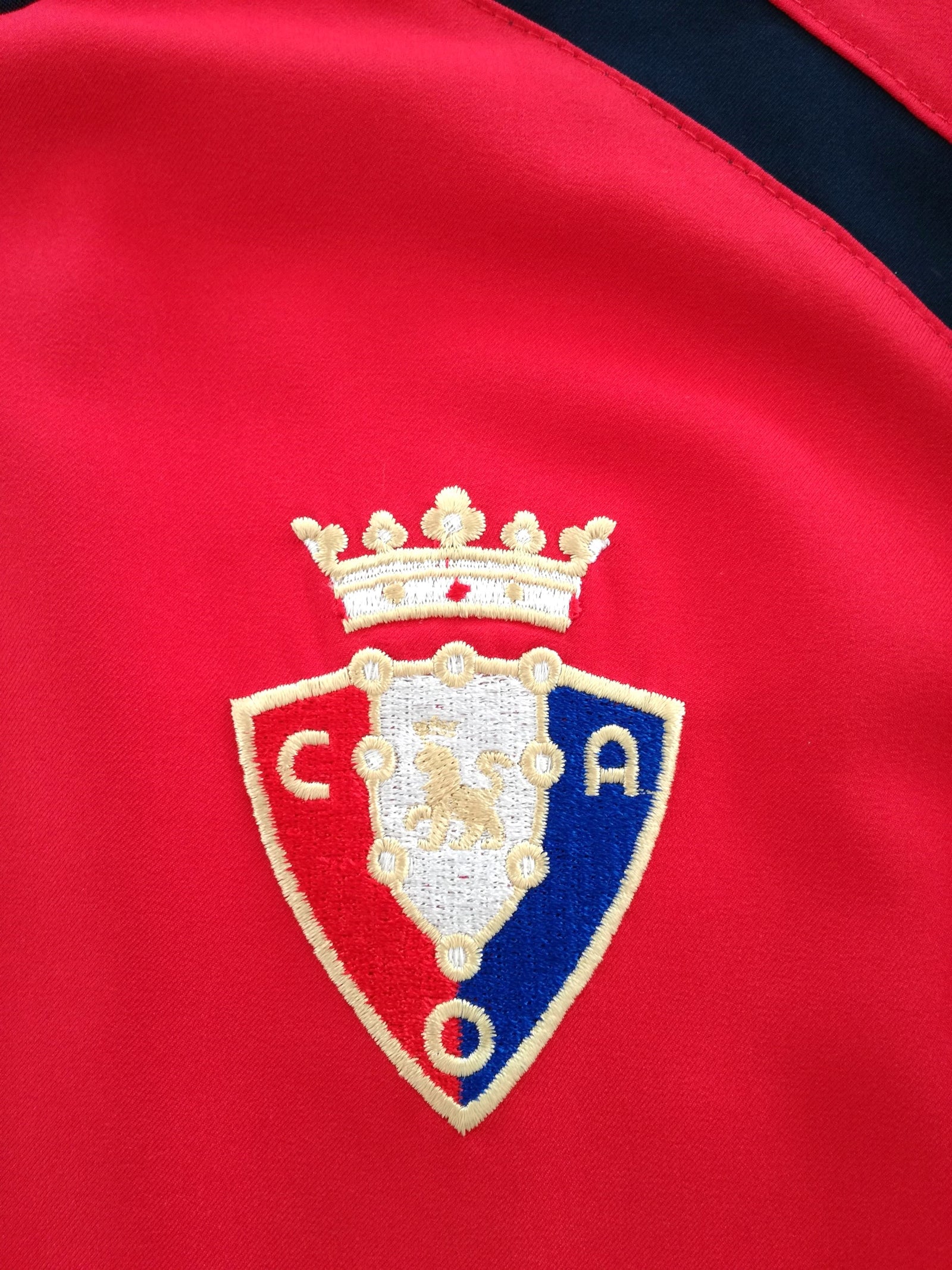 2005/06 Osasuna Home La Liga Football Shirt (L)