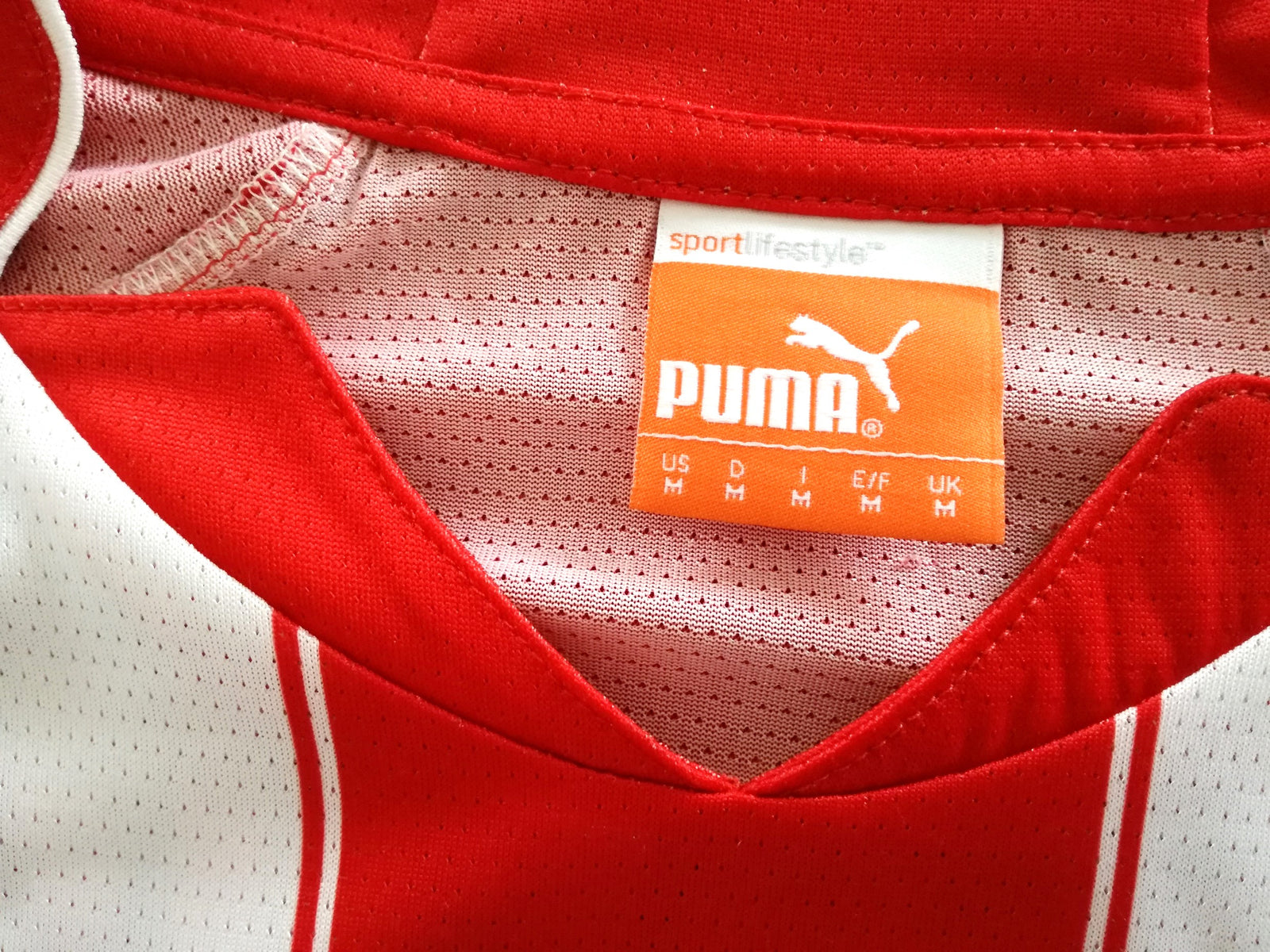 2010/11 Olympiacos Home Football Shirt Pantlic #9 (M)