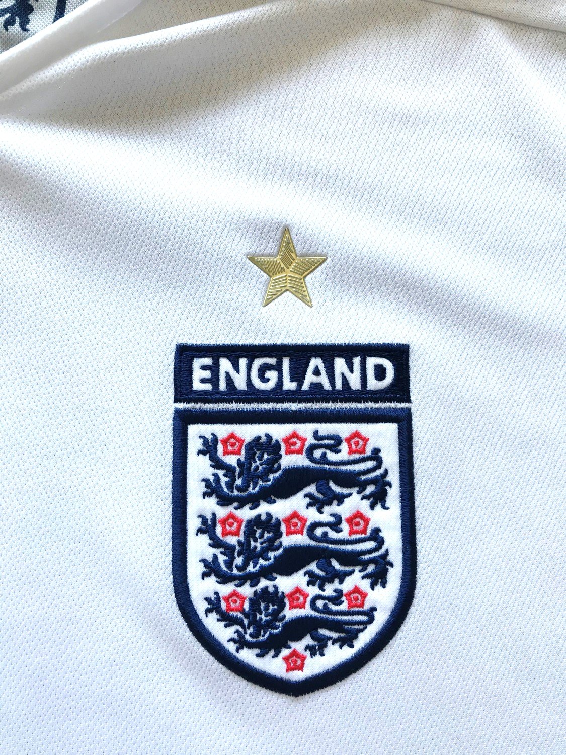 2005/06 England Home Football Shirt (L)