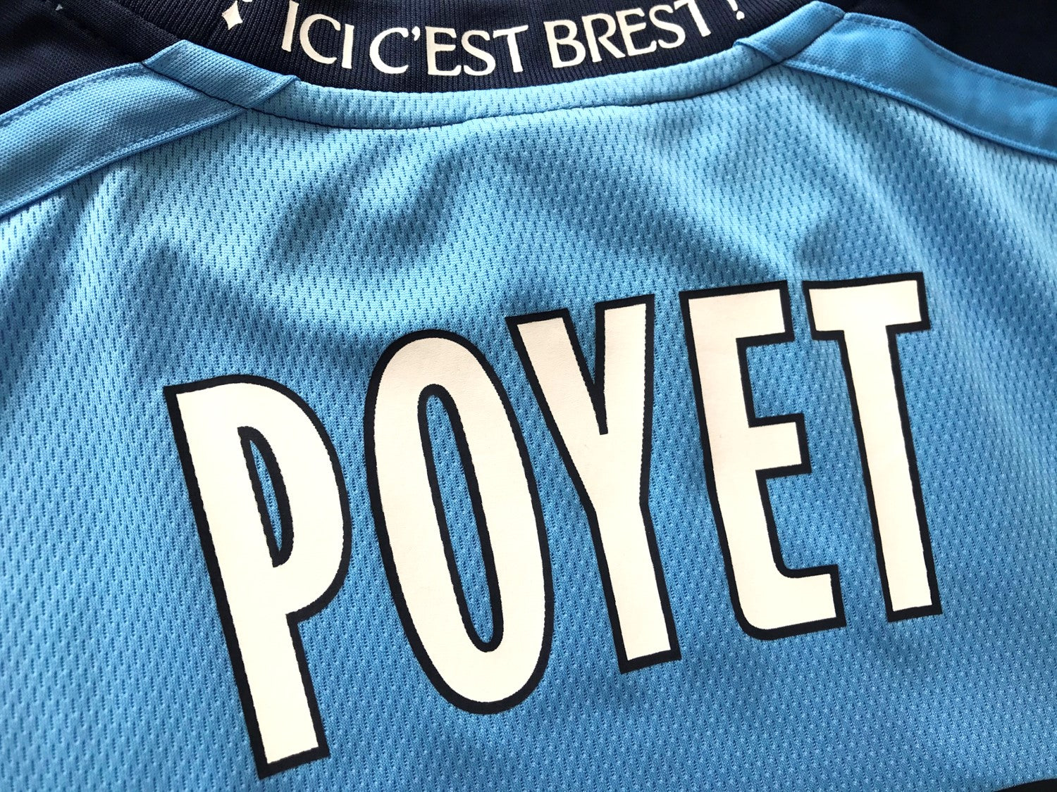 2010/11 Stade Brestois 3rd Ligue 1 Player Issue Football Shirt Poyet #20 (M)