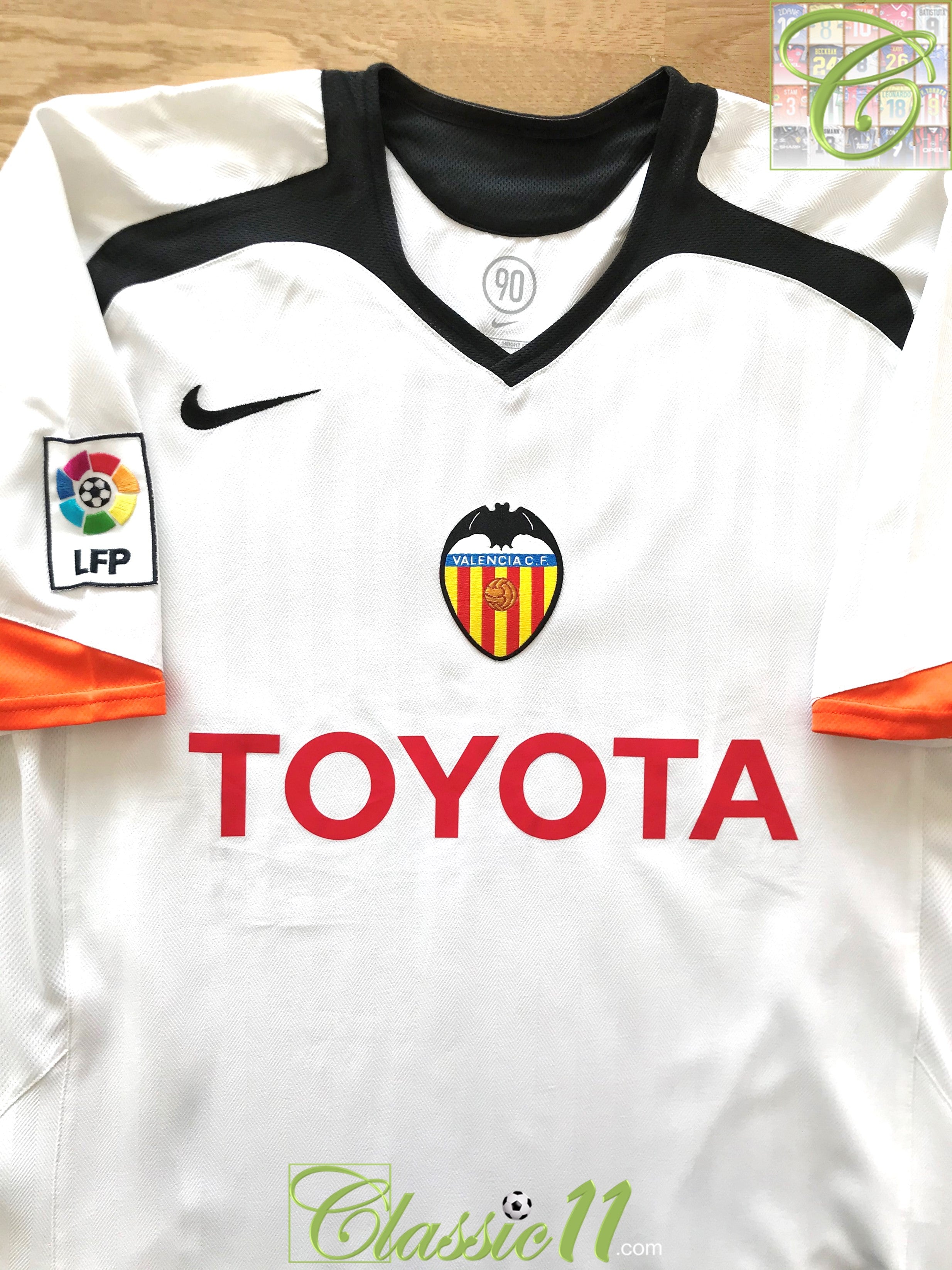 2005/06 Valencia Home La Liga Football Shirt