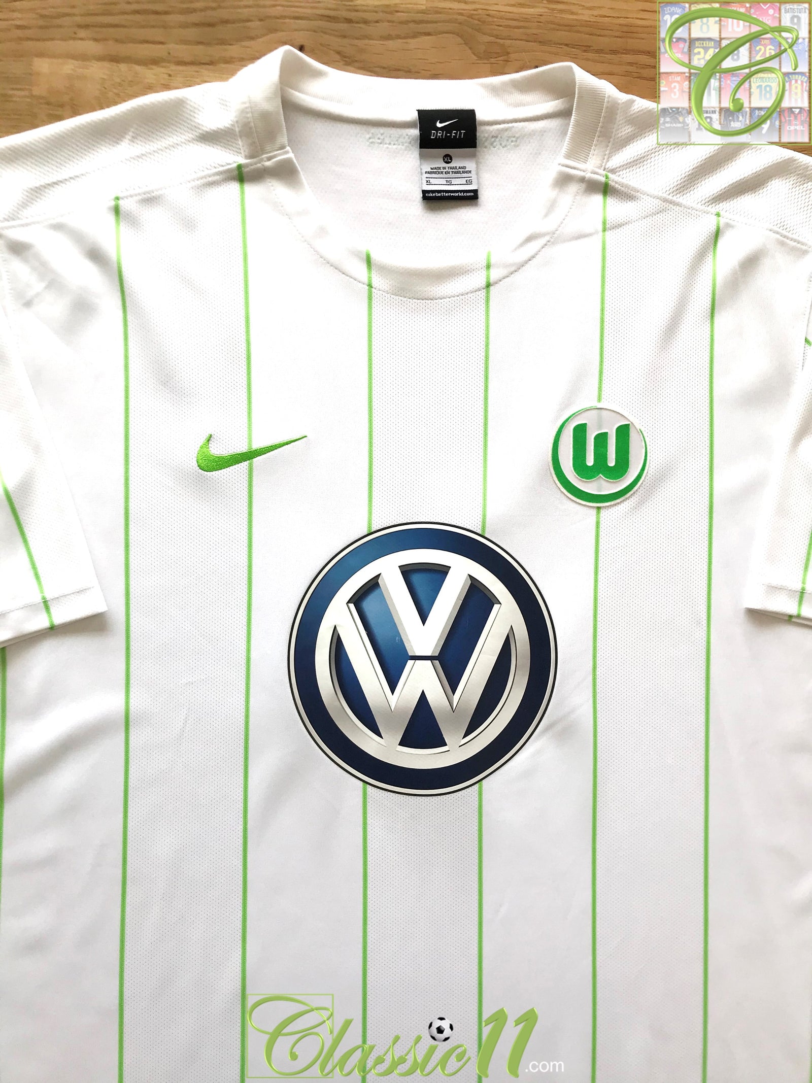 2016/17 Wolfsburg Away Football Shirt (XL)